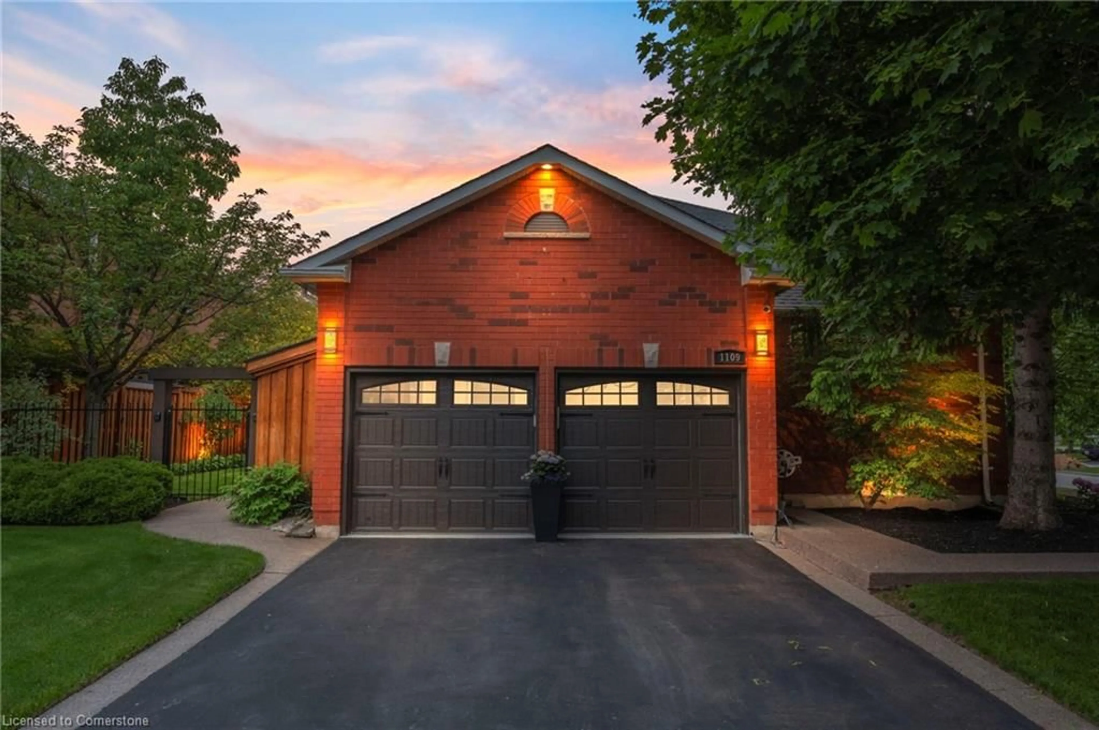 Home with brick exterior material, street for 1109 Sheltered Oak Crt, Oakville Ontario L6M 3M7