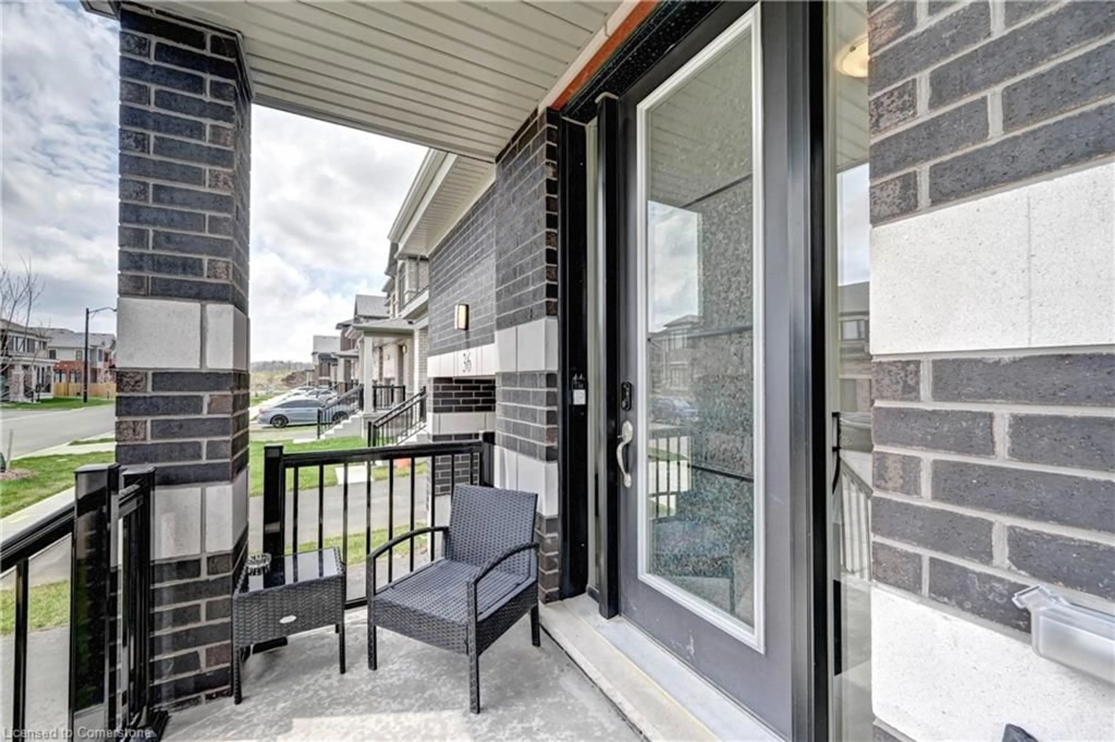 Patio, street for 36 Blacklock St, Cambridge Ontario N1S 0E3