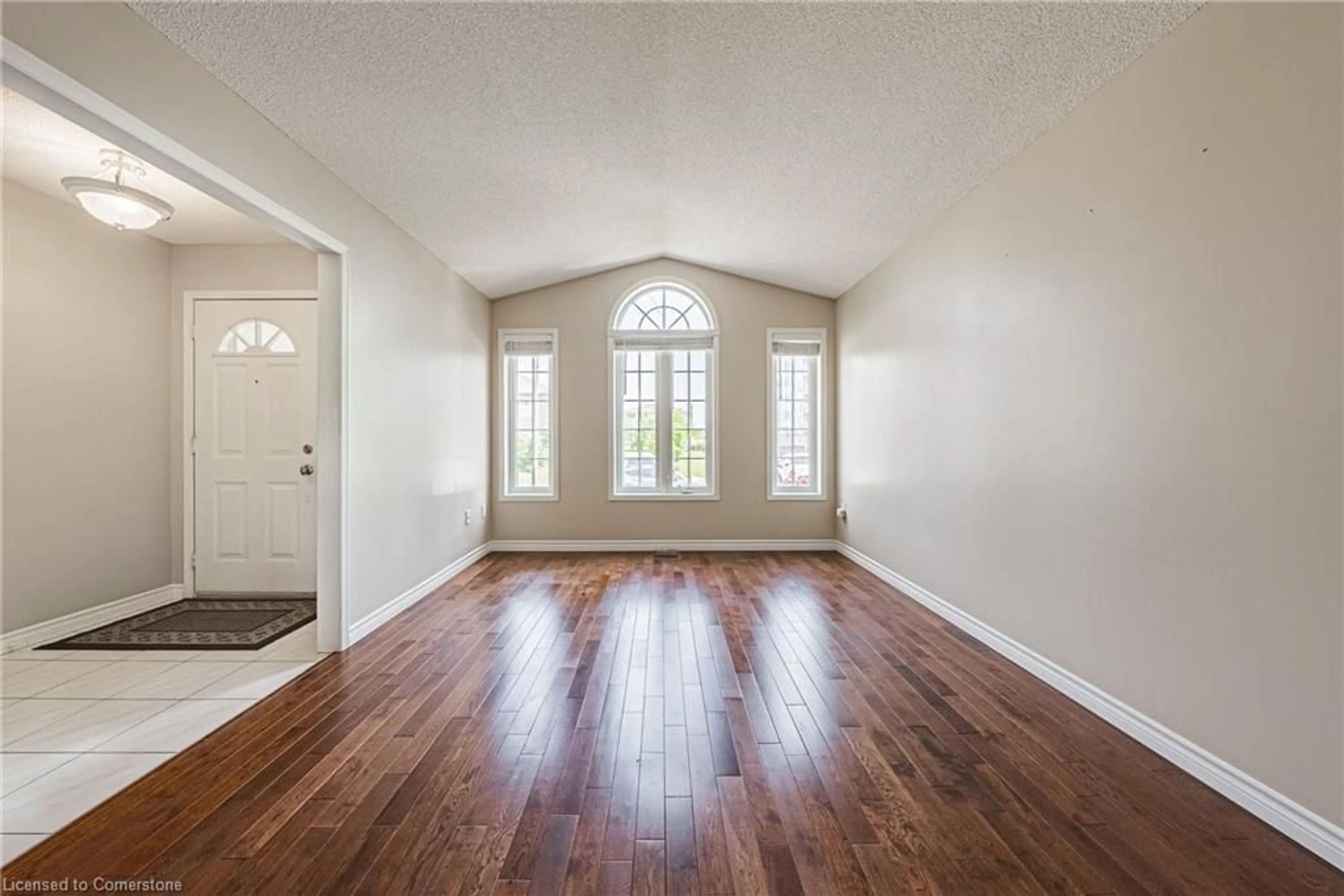 Indoor entryway for 134 Fieldway Dr, Hamilton Ontario L9A 2L6