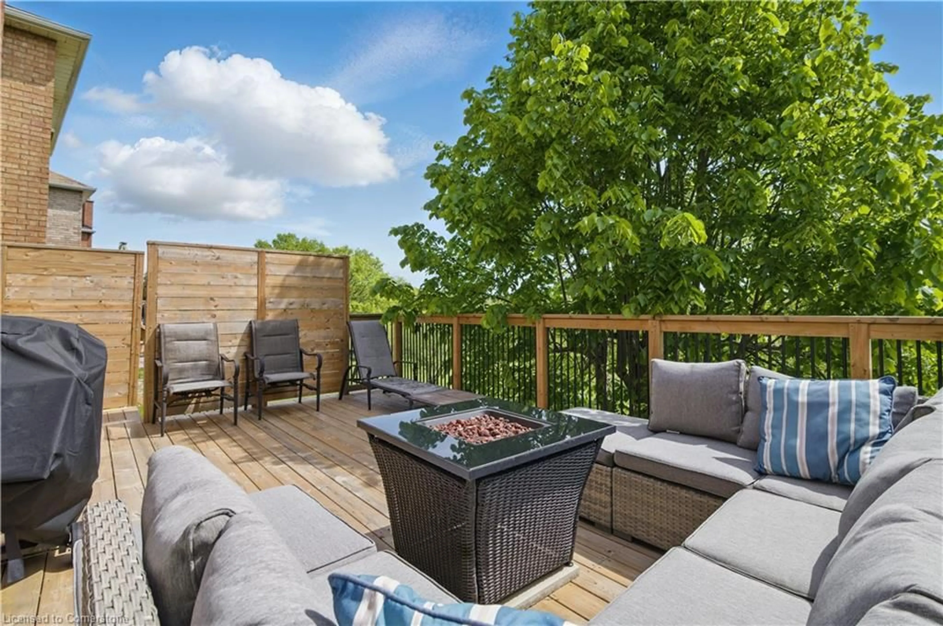 Patio, water/lake/river/ocean view for 85 Gennela Sq, Scarborough Ontario M1B 5M7