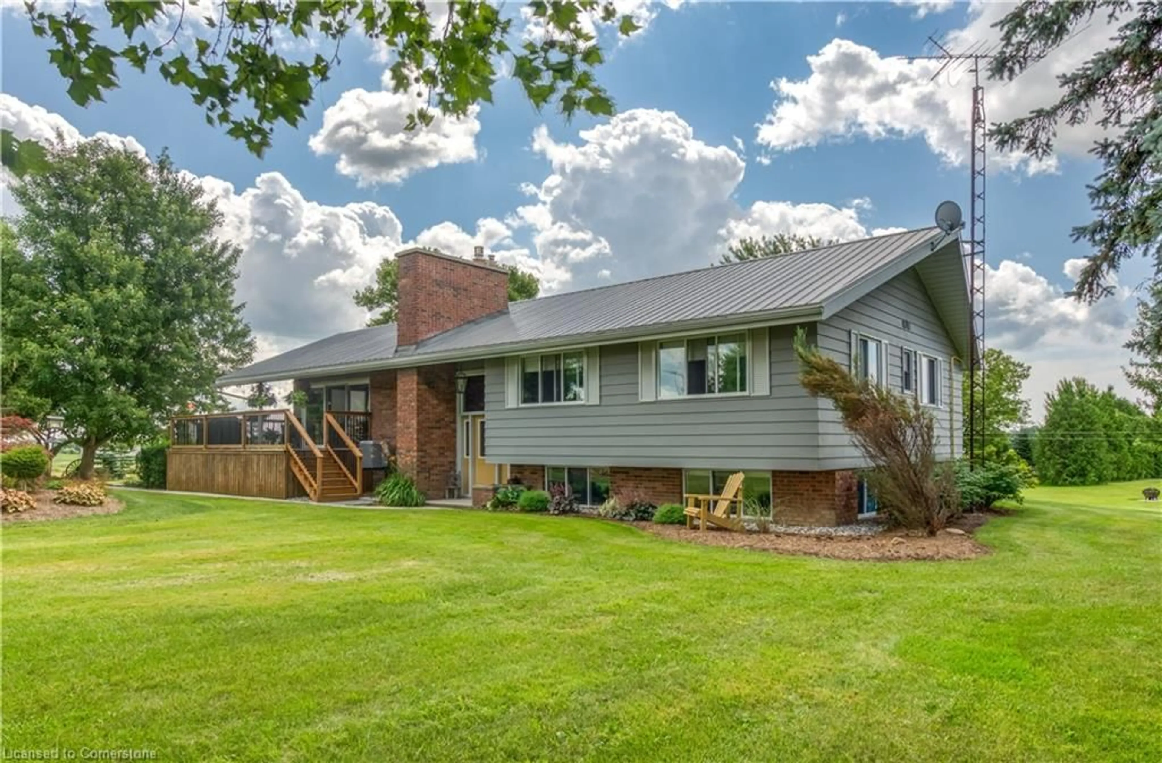 Home with vinyl exterior material, mountain view for 6854 Rainham Rd, Dunnville Ontario N1A 2W8