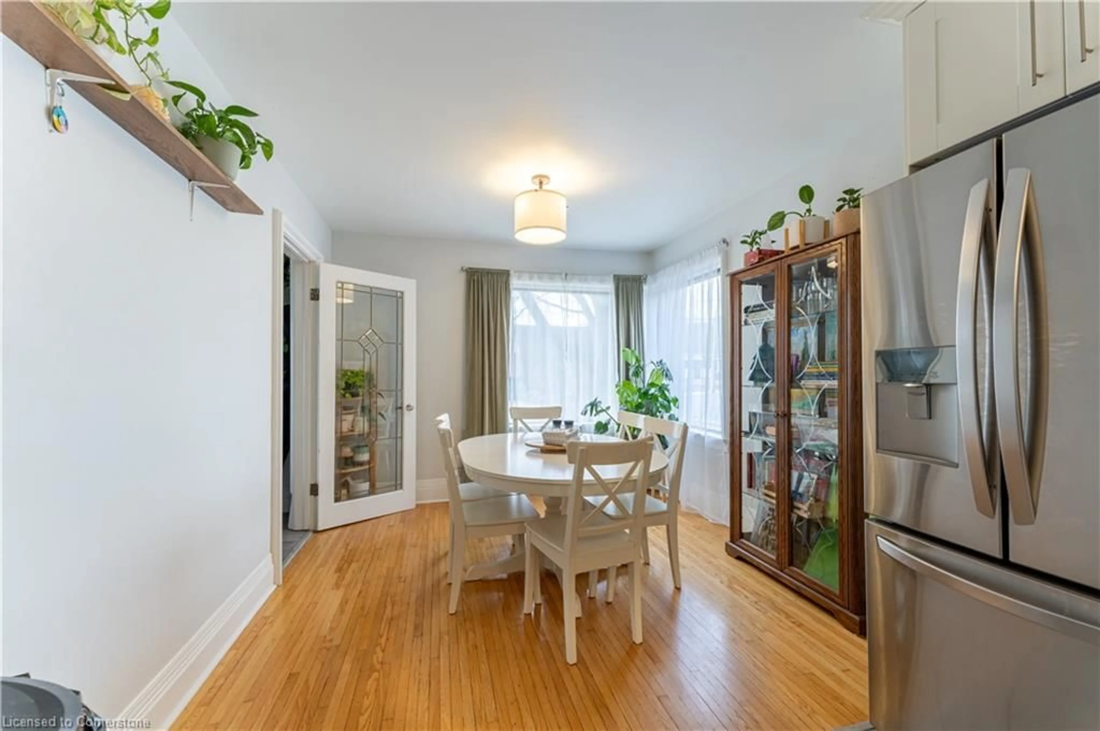 Dining room, wood/laminate floor for 374 Weber St, Kitchener Ontario N2H 1G5