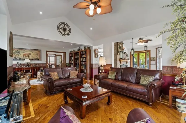 Additional image 41 of 189 Charterhouse Cres