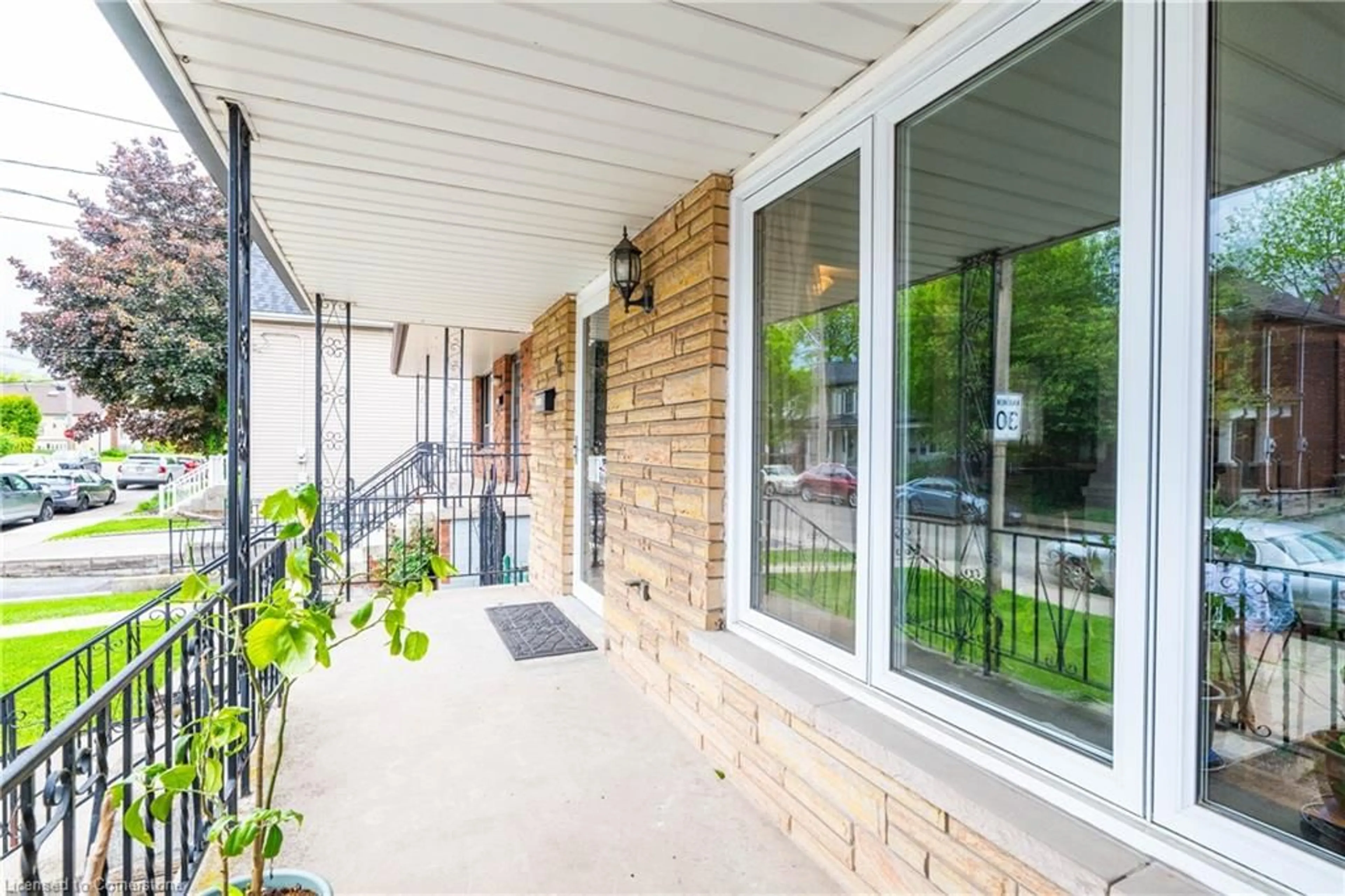 Unknown for 20 Picton St, Hamilton Ontario L8L 1E2