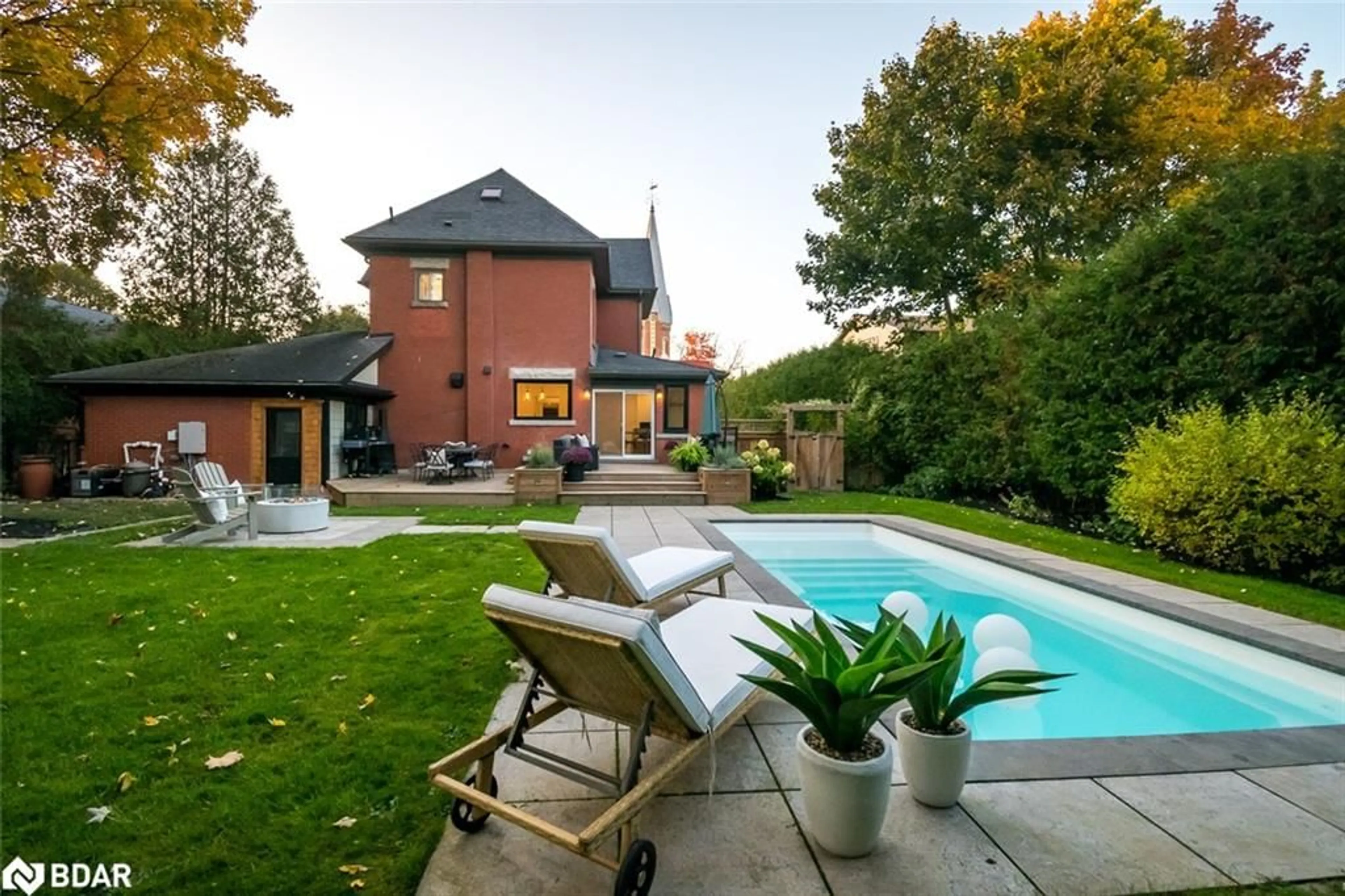 Pool for 39 Henderson St, Elora Ontario N0B 1S0