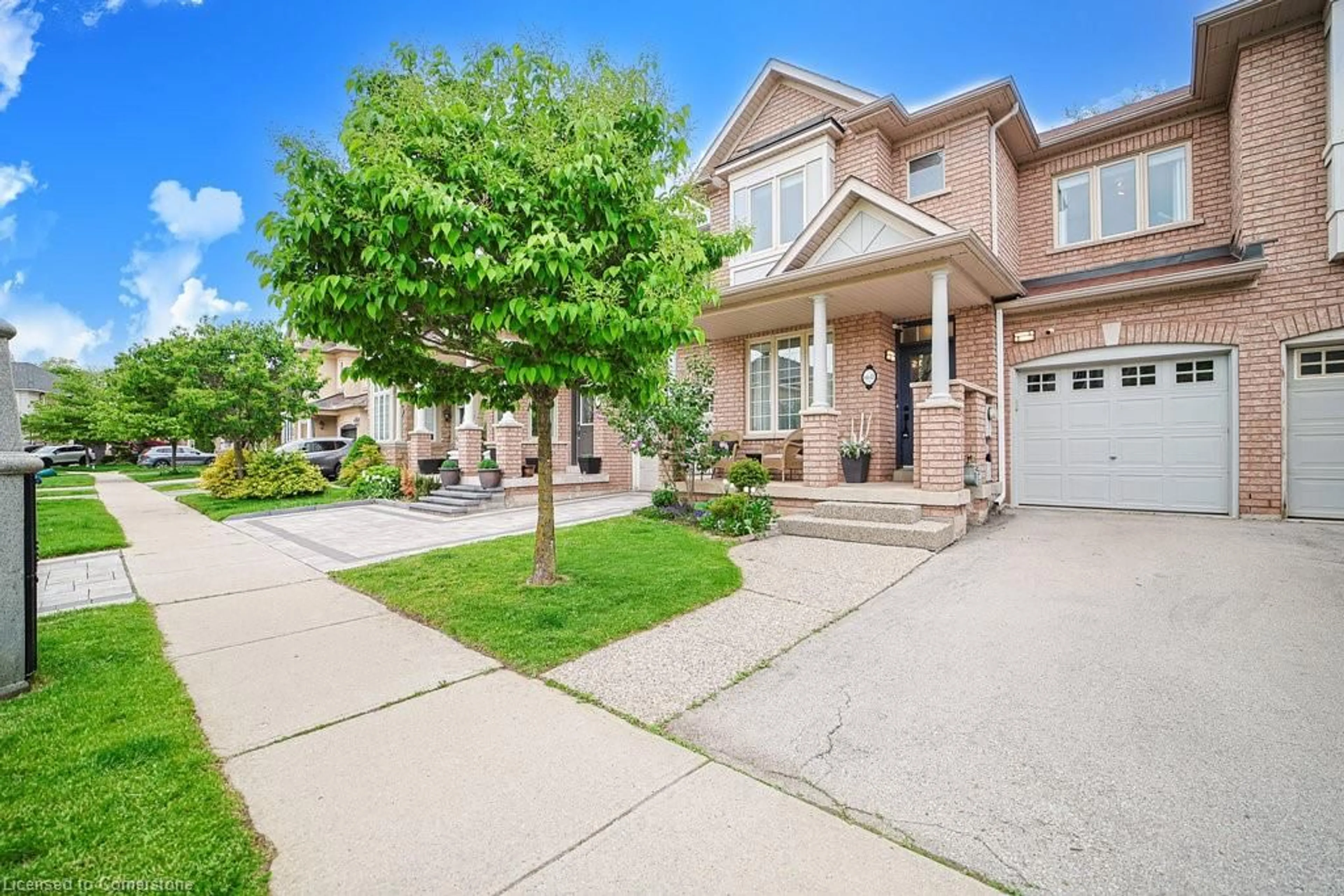 Home with brick exterior material, street for 3432 Robin Hill Cir, Oakville Ontario L6L 6X2