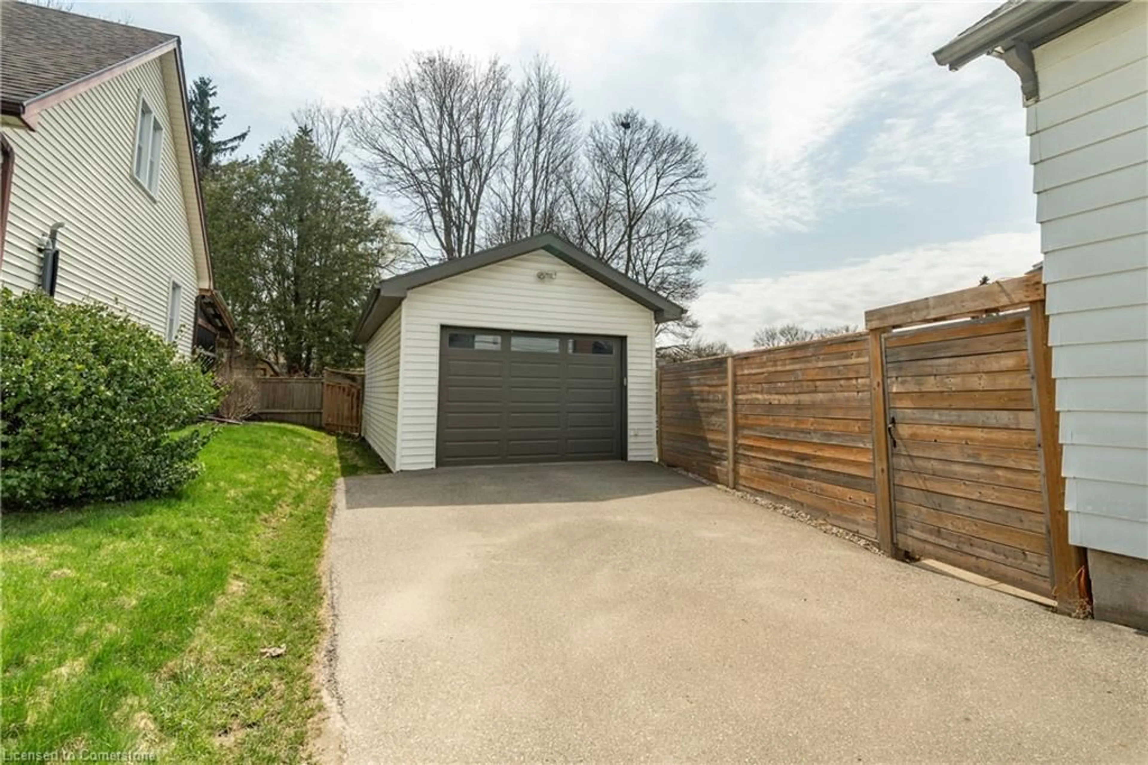 Unknown for 227 Bridgeport Rd, Waterloo Ontario N2J 2K7