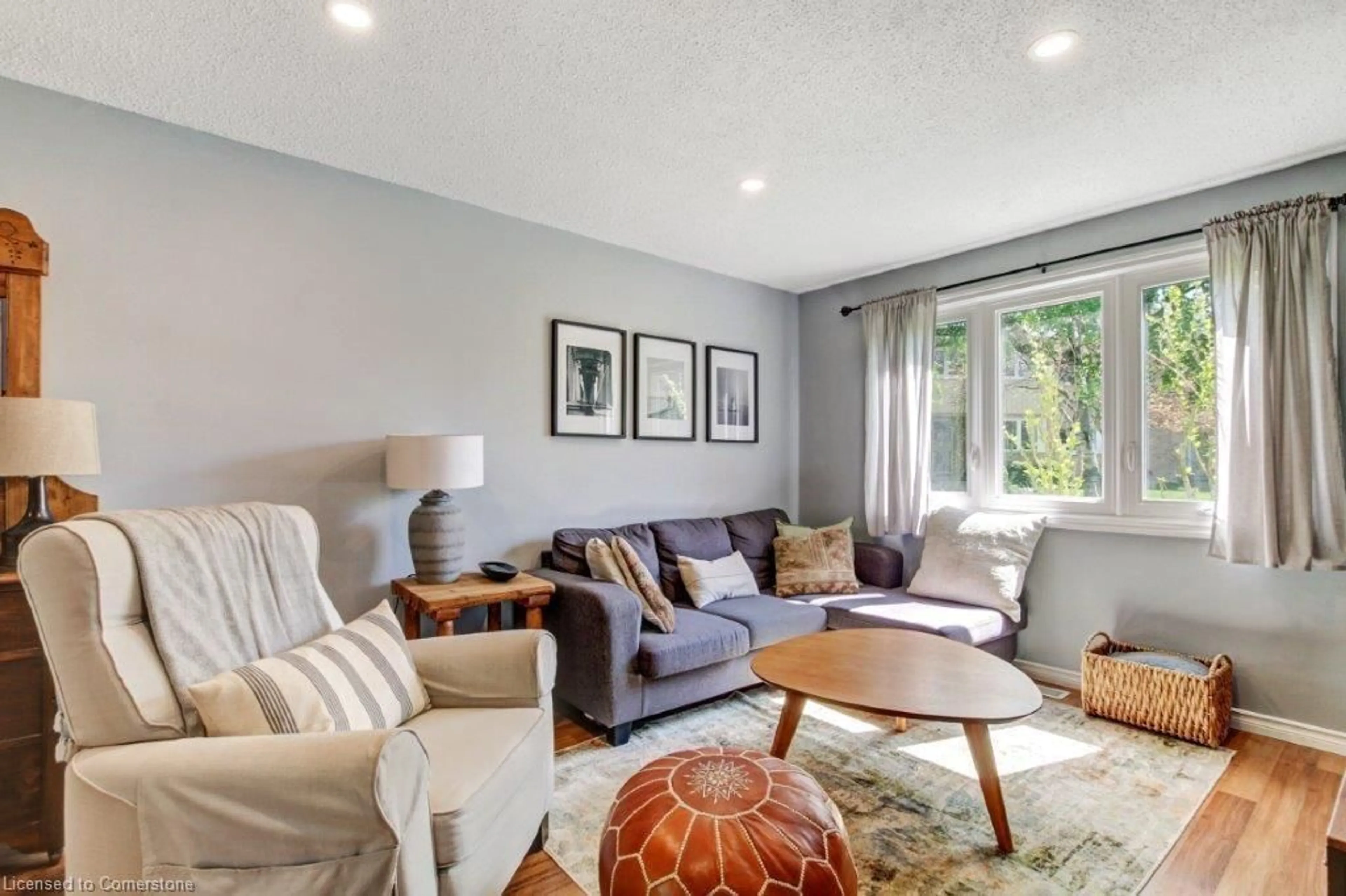 Living room with furniture, unknown for 26 Richardson Dr #26, Port Dover Ontario N0A 1N4