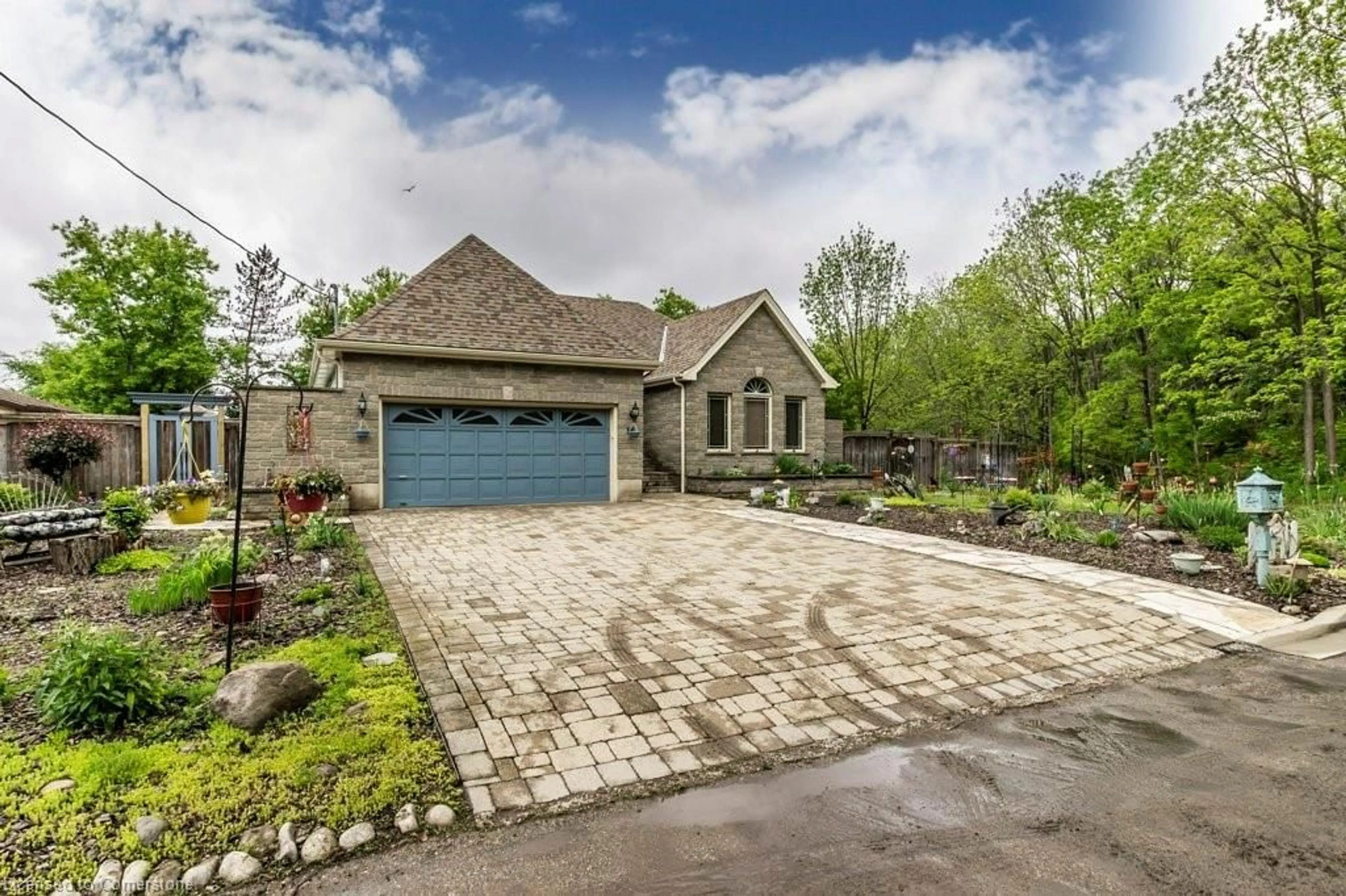 Home with brick exterior material, street for 34 Nimmo St, Paris Ontario N3L 2H9