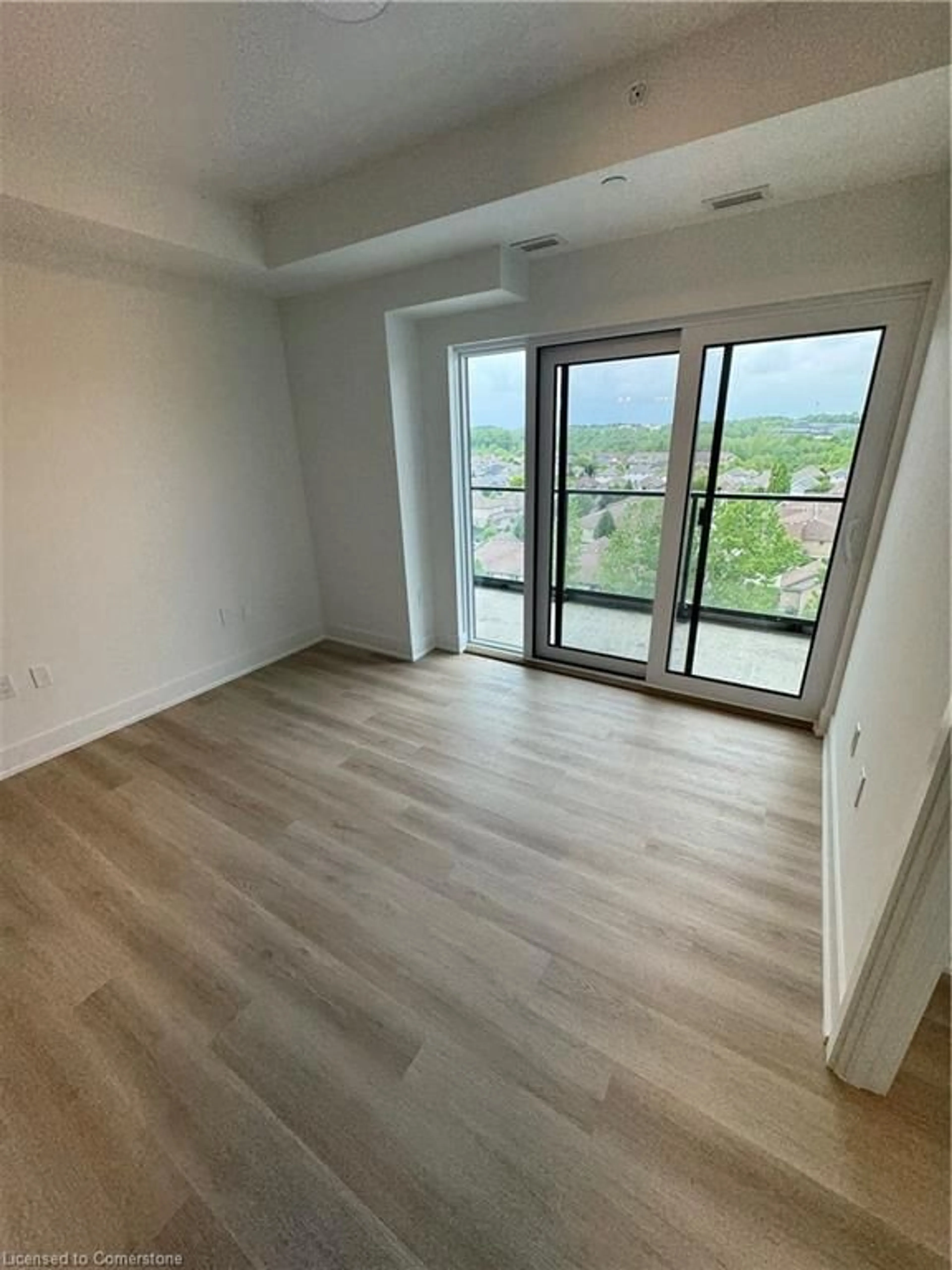 A pic of a room for 575 Conklin Rd #720, Brantford Ontario N3T 0B9