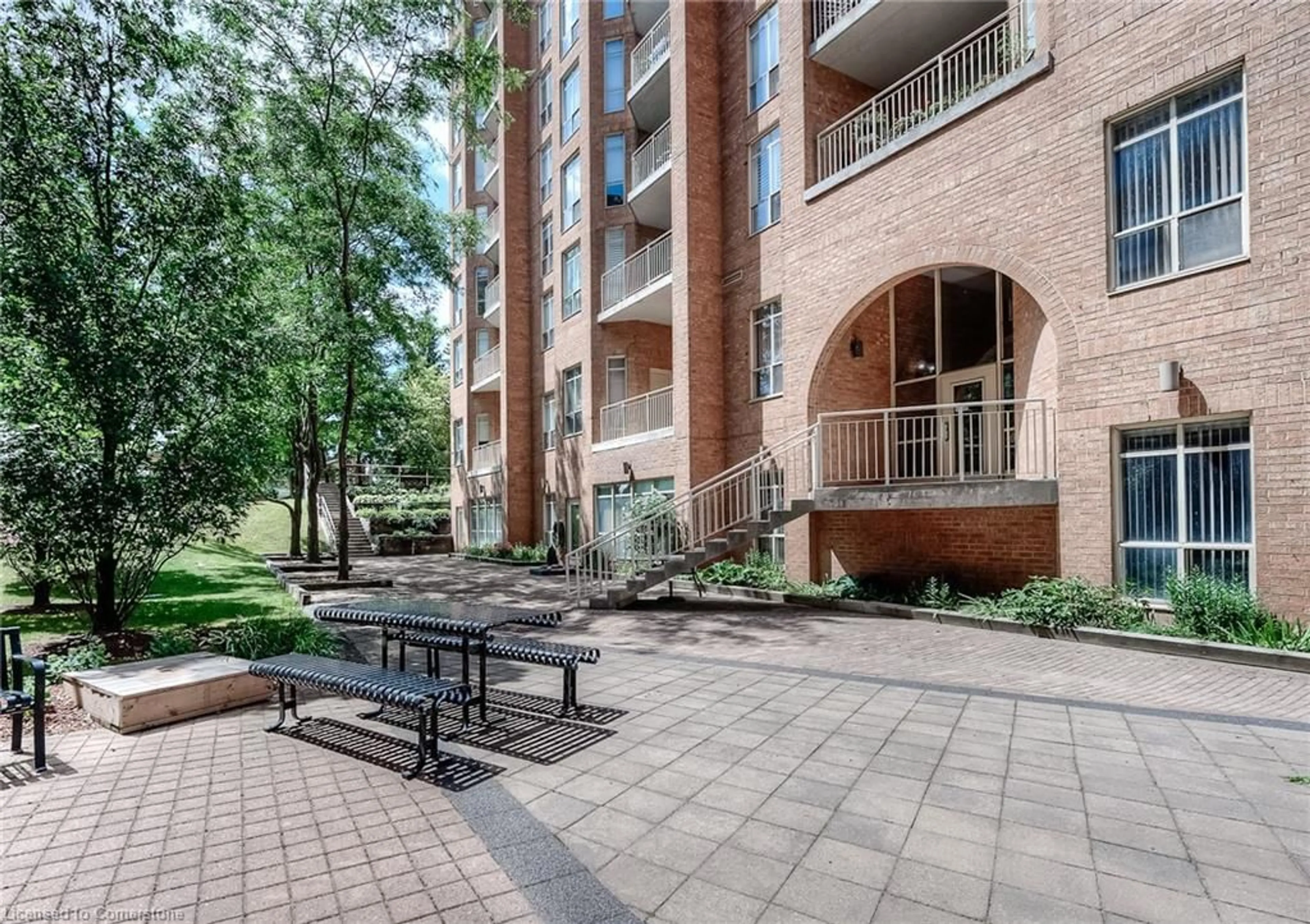Patio, street for 1414 King St #307, Kitchener Ontario N2G 4T8
