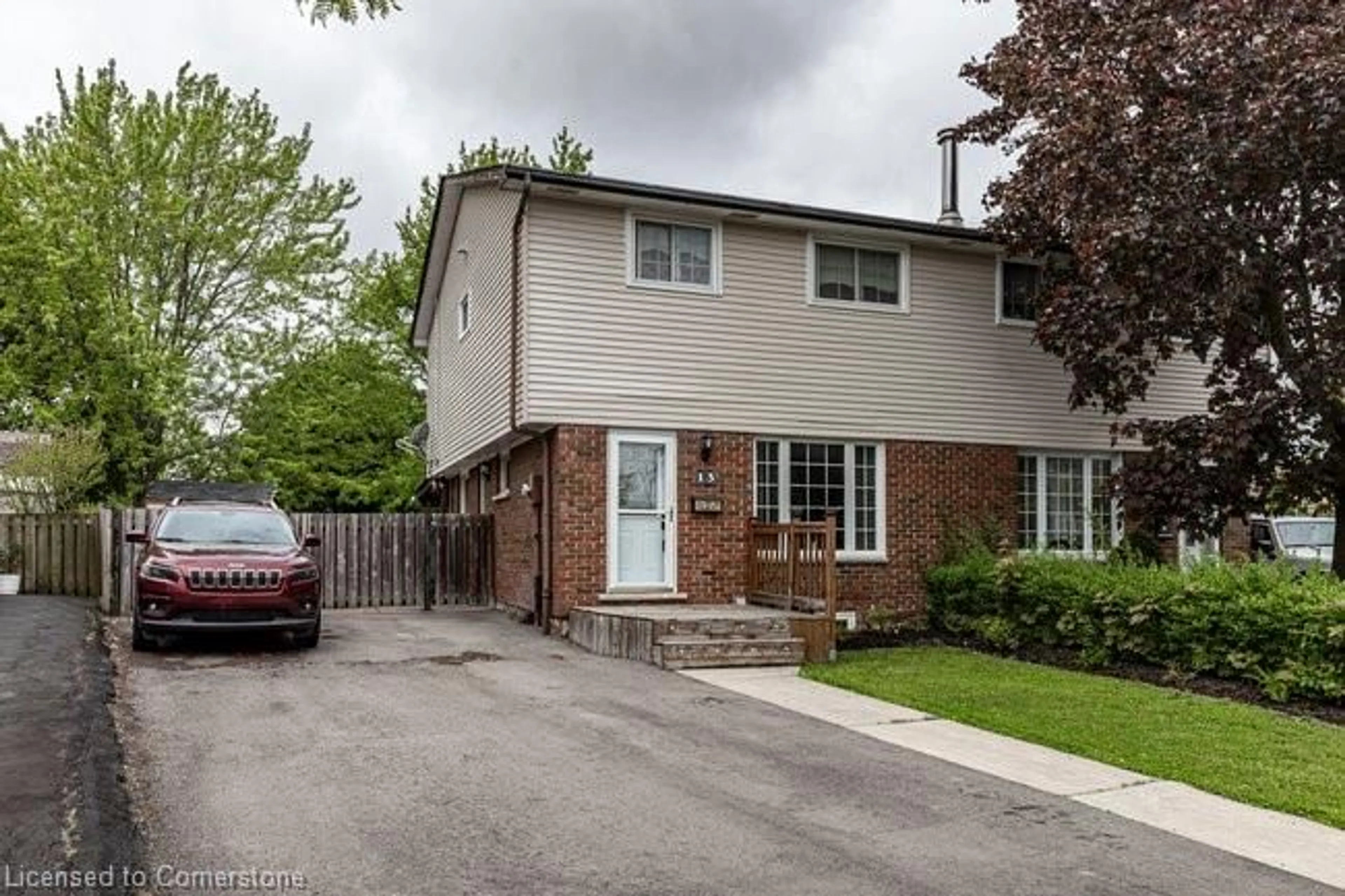 Home with brick exterior material, street for 13 Cleveland Pl, Hamilton Ontario L8J 1M9