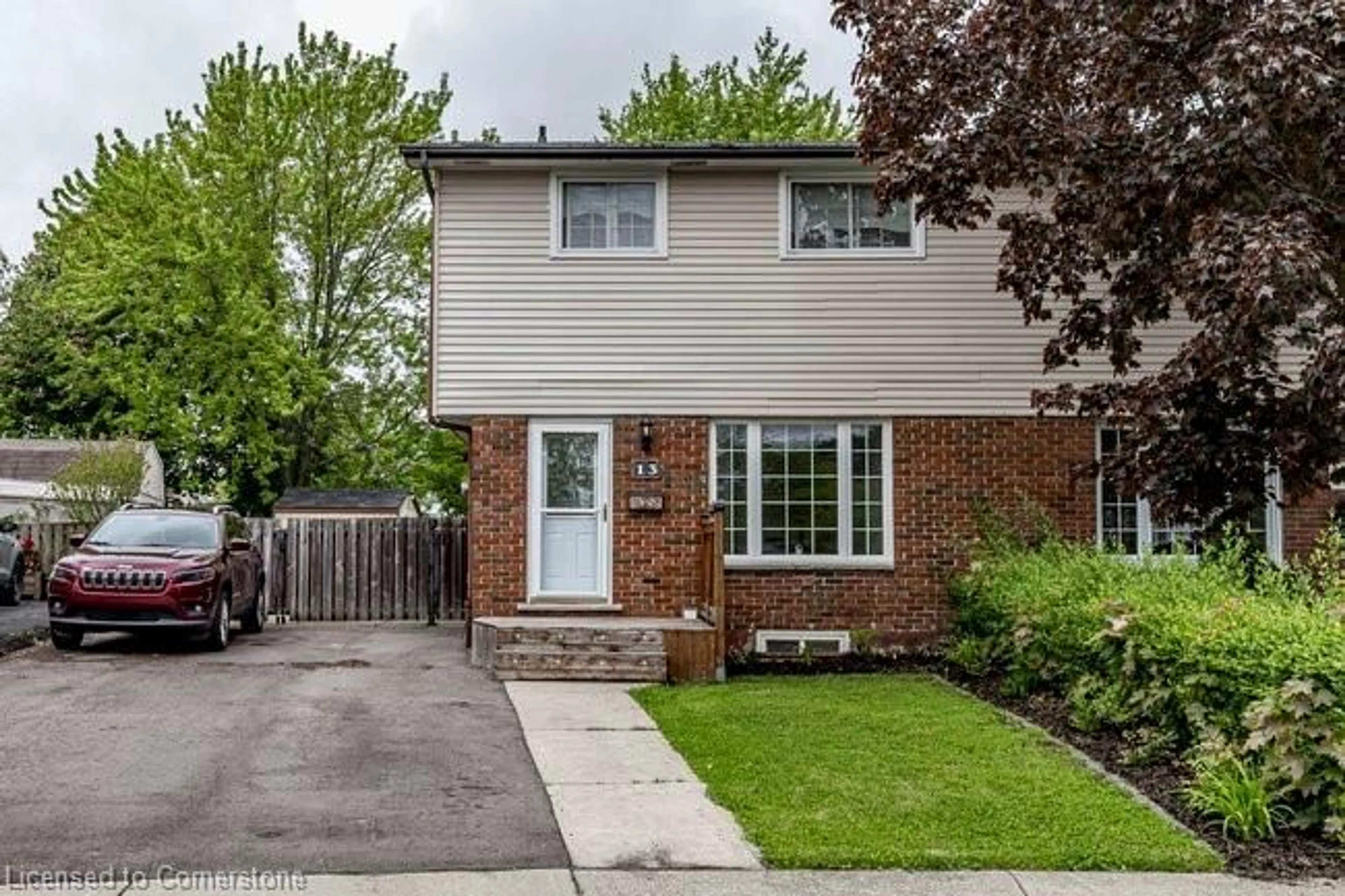 Home with brick exterior material, street for 13 Cleveland Pl, Hamilton Ontario L8J 1M9
