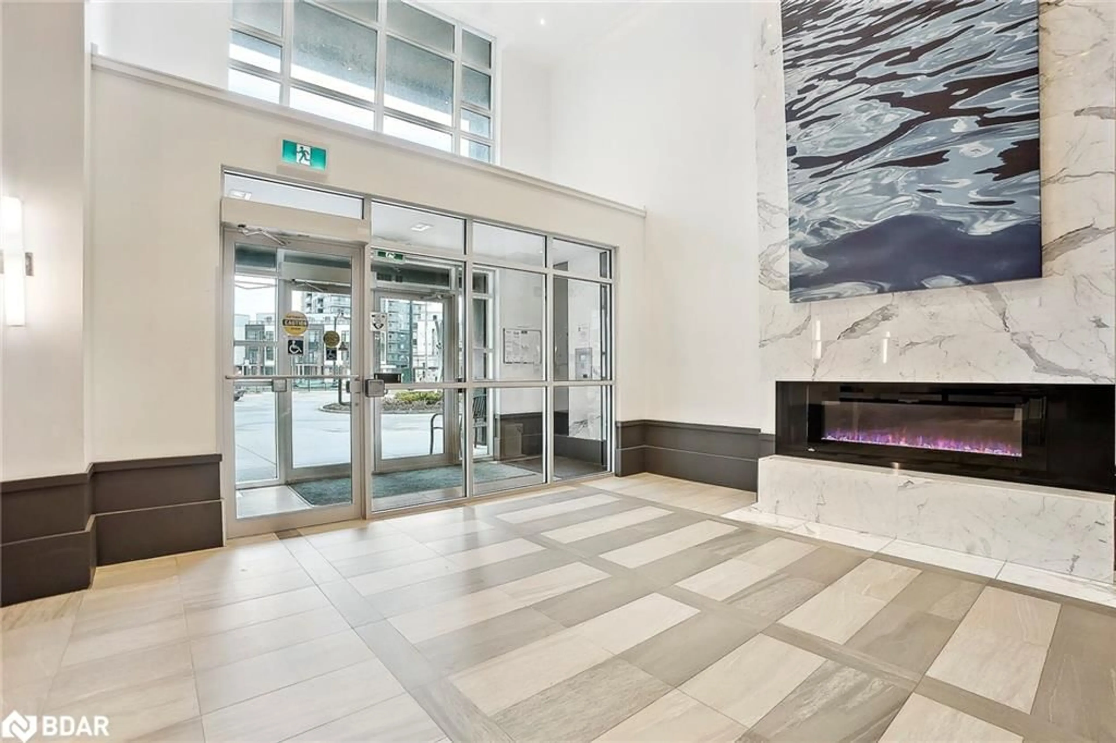 Indoor foyer for 10 Concord Place Pl #412, Grimsby Ontario L3M 0G6