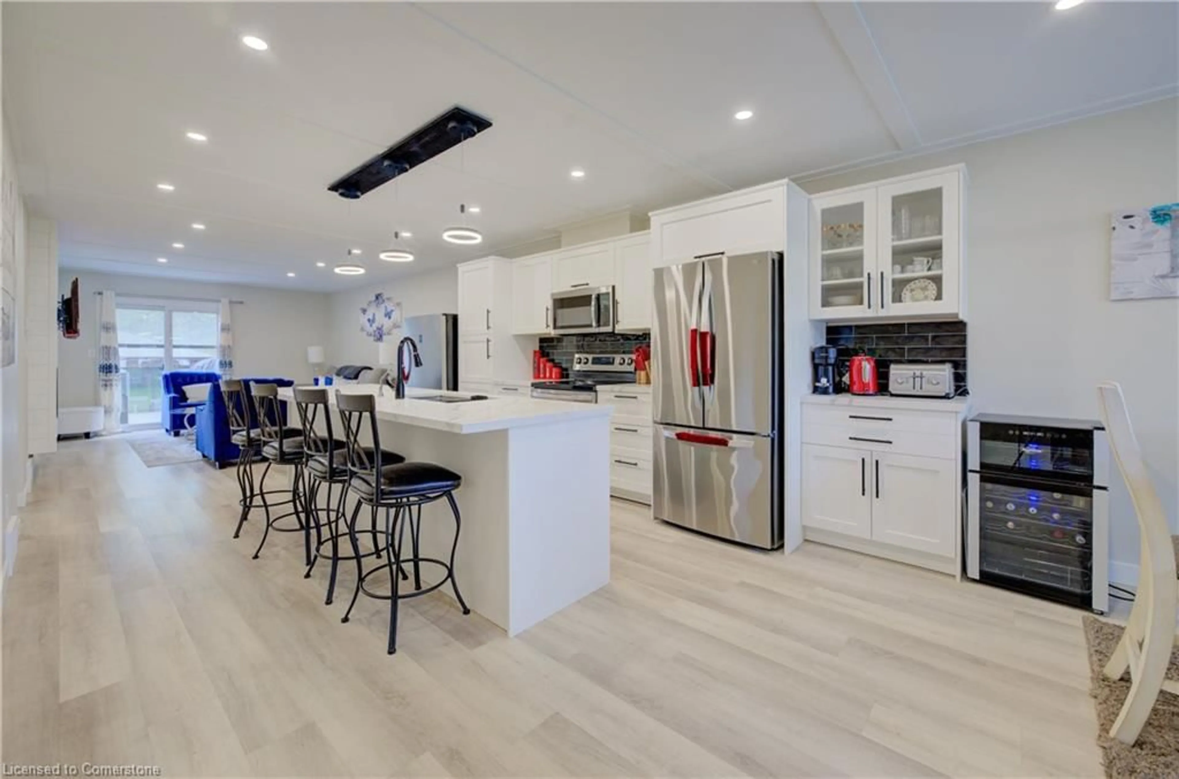 Open concept kitchen, unknown for 6 Hanlon Pl, Paris Ontario N3L 3E3