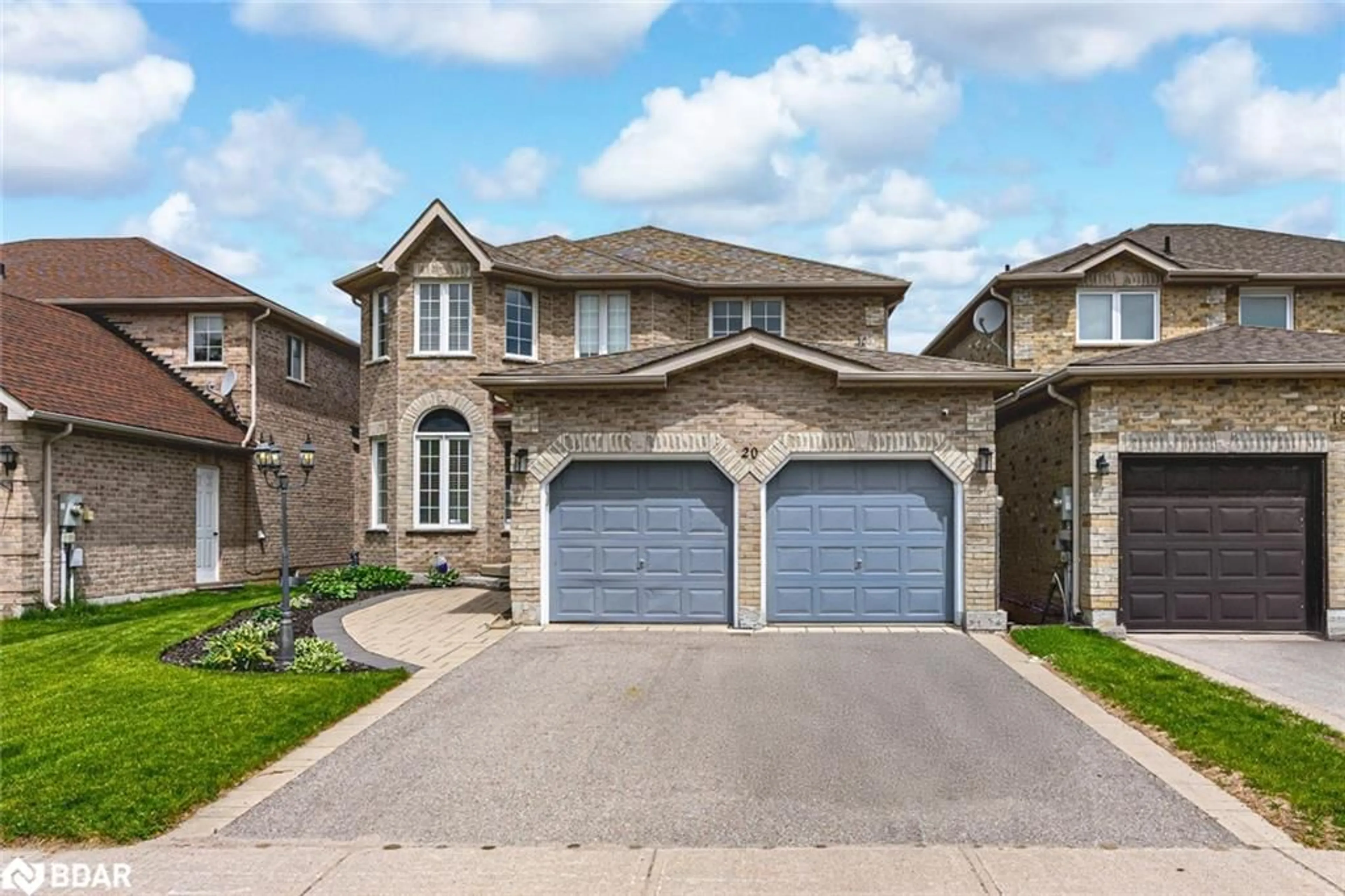 Home with brick exterior material, street for 20 Dunnett Dr, Barrie Ontario L4N 0H9