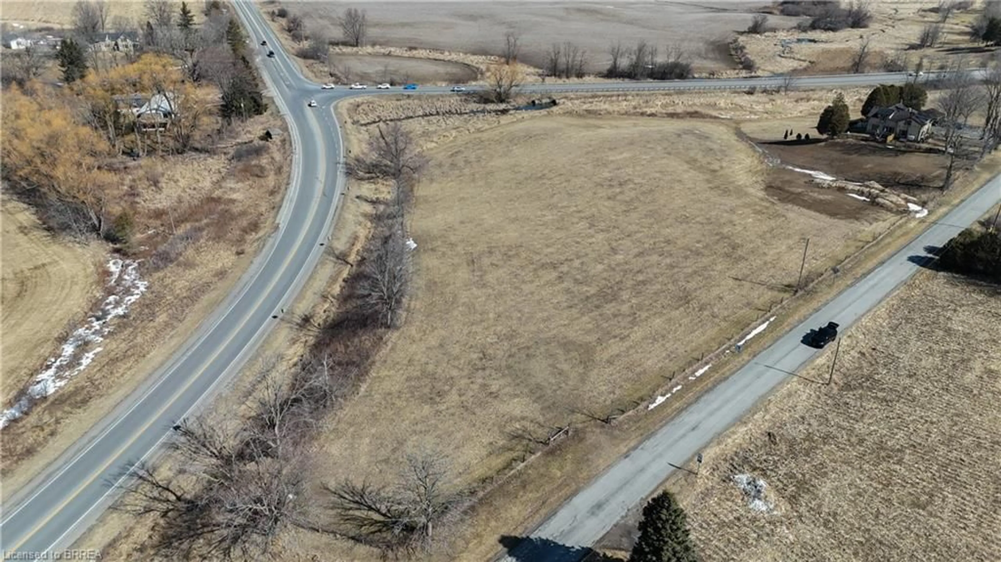 A pic from outside/outdoor area/front of a property/back of a property/a pic from drone, street for 8 Campbell Dr, Mount Pleasant Ontario N0E 1K0
