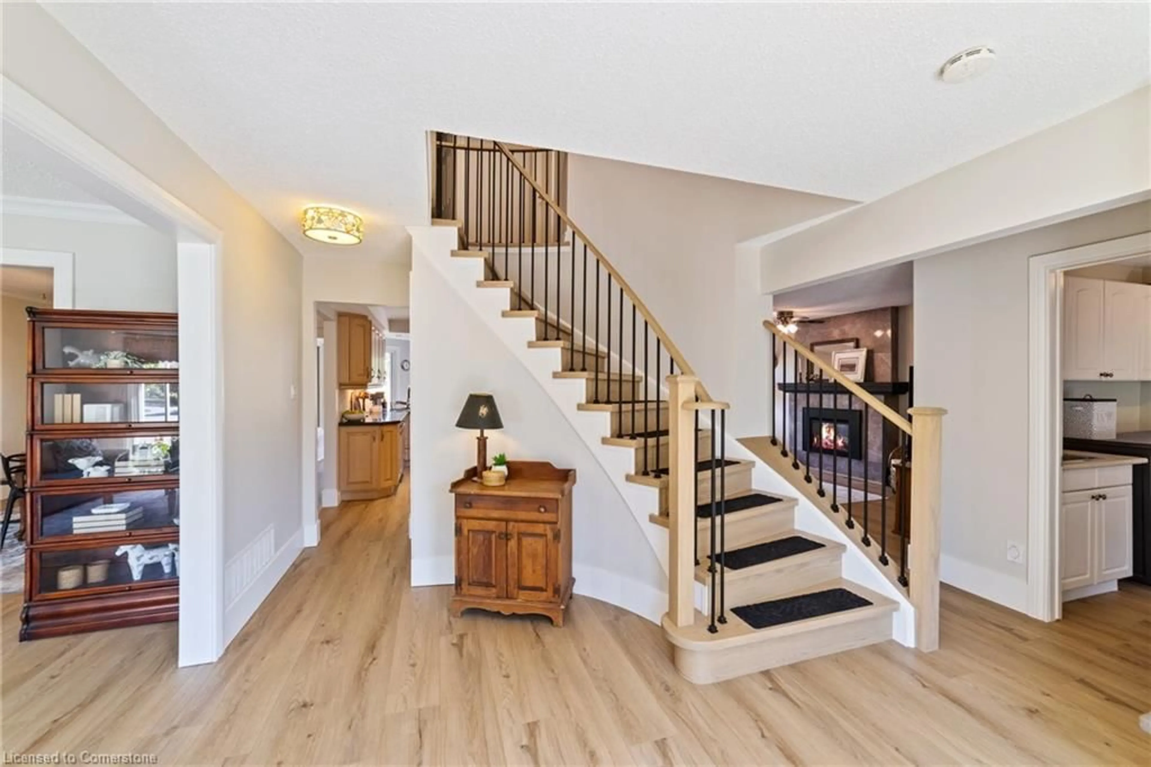 Unknown for 2131 Upland Dr, Burlington Ontario L7M 2Y7