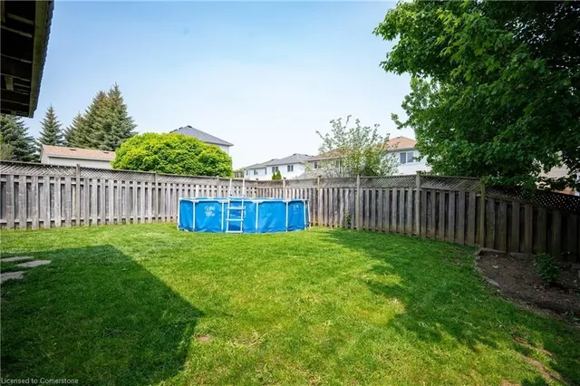 Additional property image - 10 Queen Charlotte Cres
