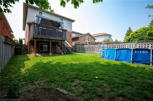 Additional property image - 10 Queen Charlotte Cres