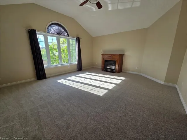 Additional property image - 10 Queen Charlotte Cres