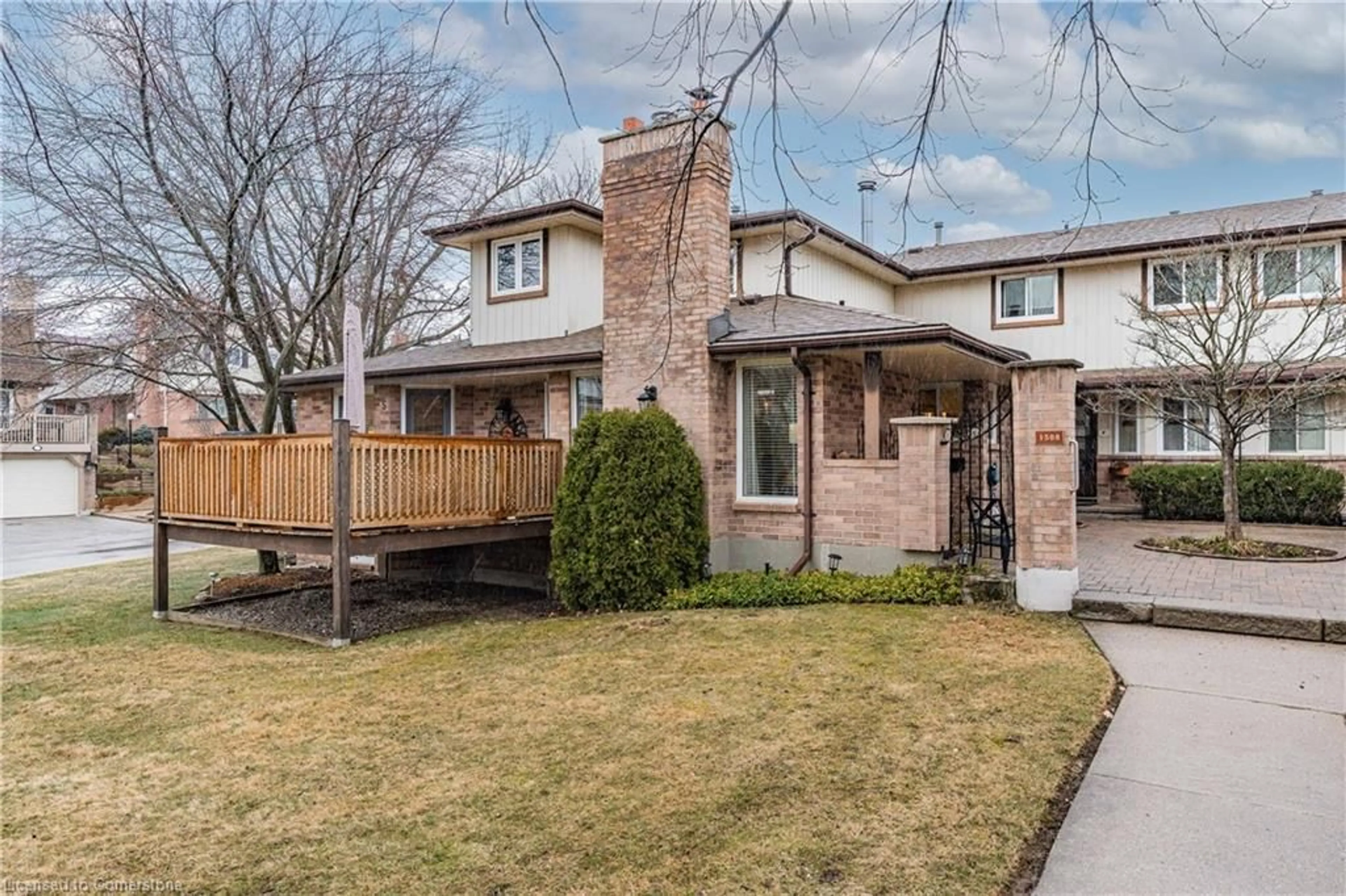 Home with brick exterior material, street for 1508 Upper Middle Rd #5, Burlington Ontario L7P 4M5