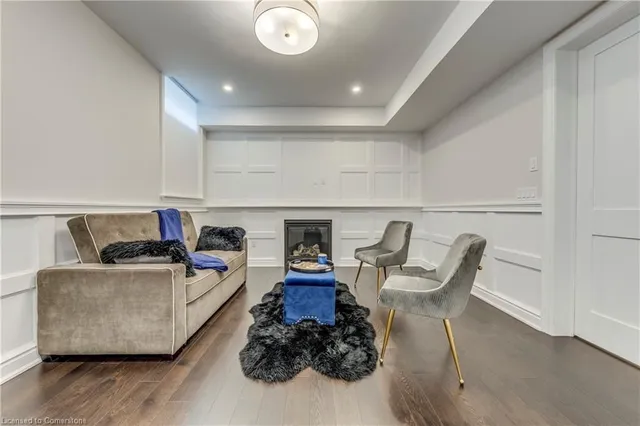Additional property image - 3239 Millicent Ave
