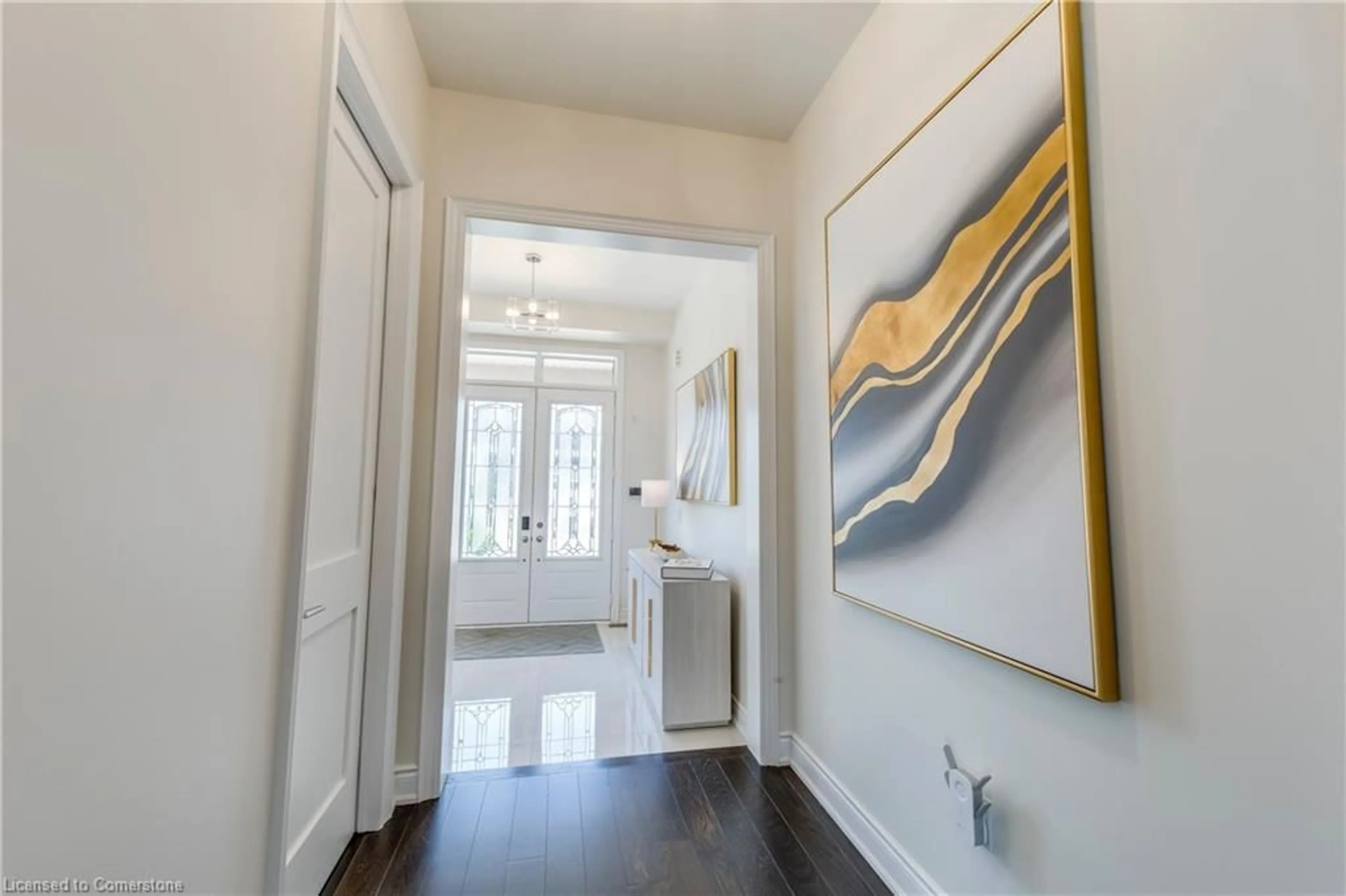 Indoor entryway for 3239 Millicent Ave, Oakville Ontario L6H 0V8