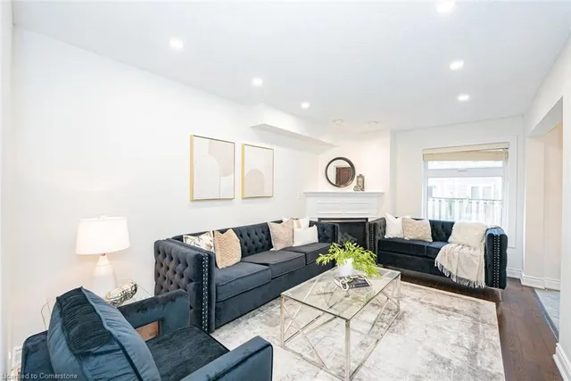 Additional property image - 945 Applecroft Cir
