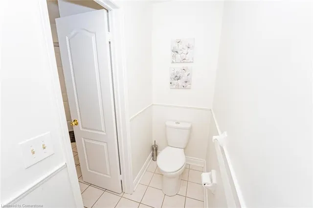 Additional property image - 945 Applecroft Cir