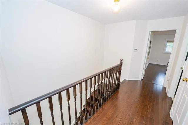 Additional property image - 945 Applecroft Cir