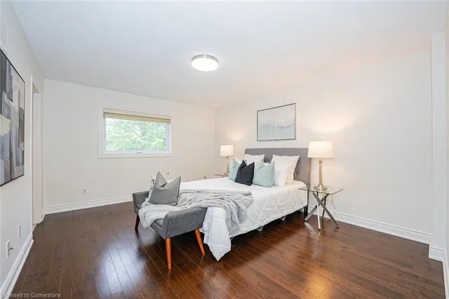 Additional property image - 945 Applecroft Cir