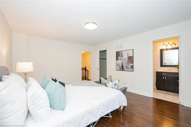 Additional property image - 945 Applecroft Cir