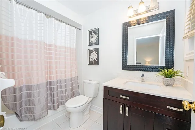Additional property image - 945 Applecroft Cir