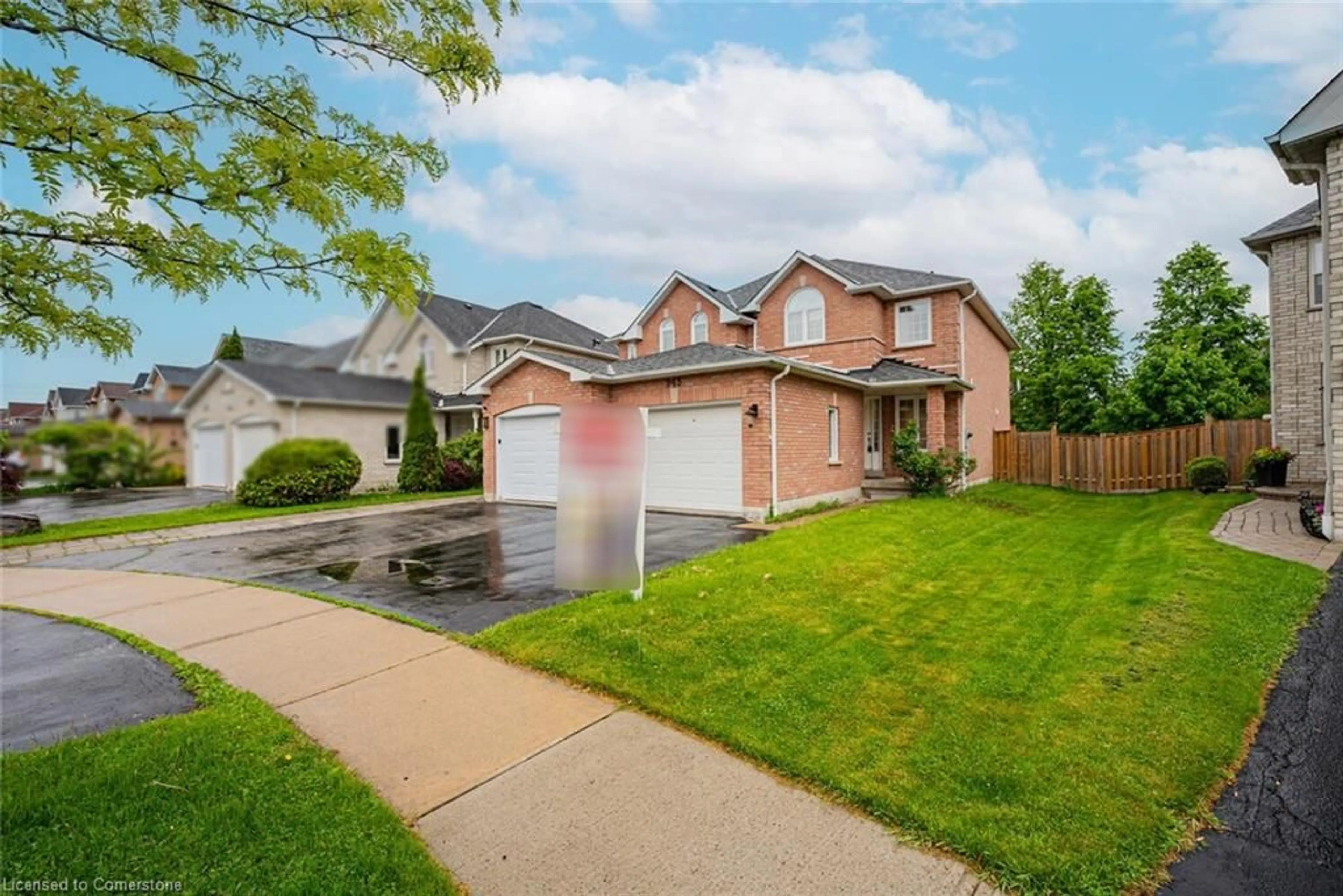 Home with brick exterior material, street for 945 Applecroft Cir, Mississauga Ontario L5V 2A6