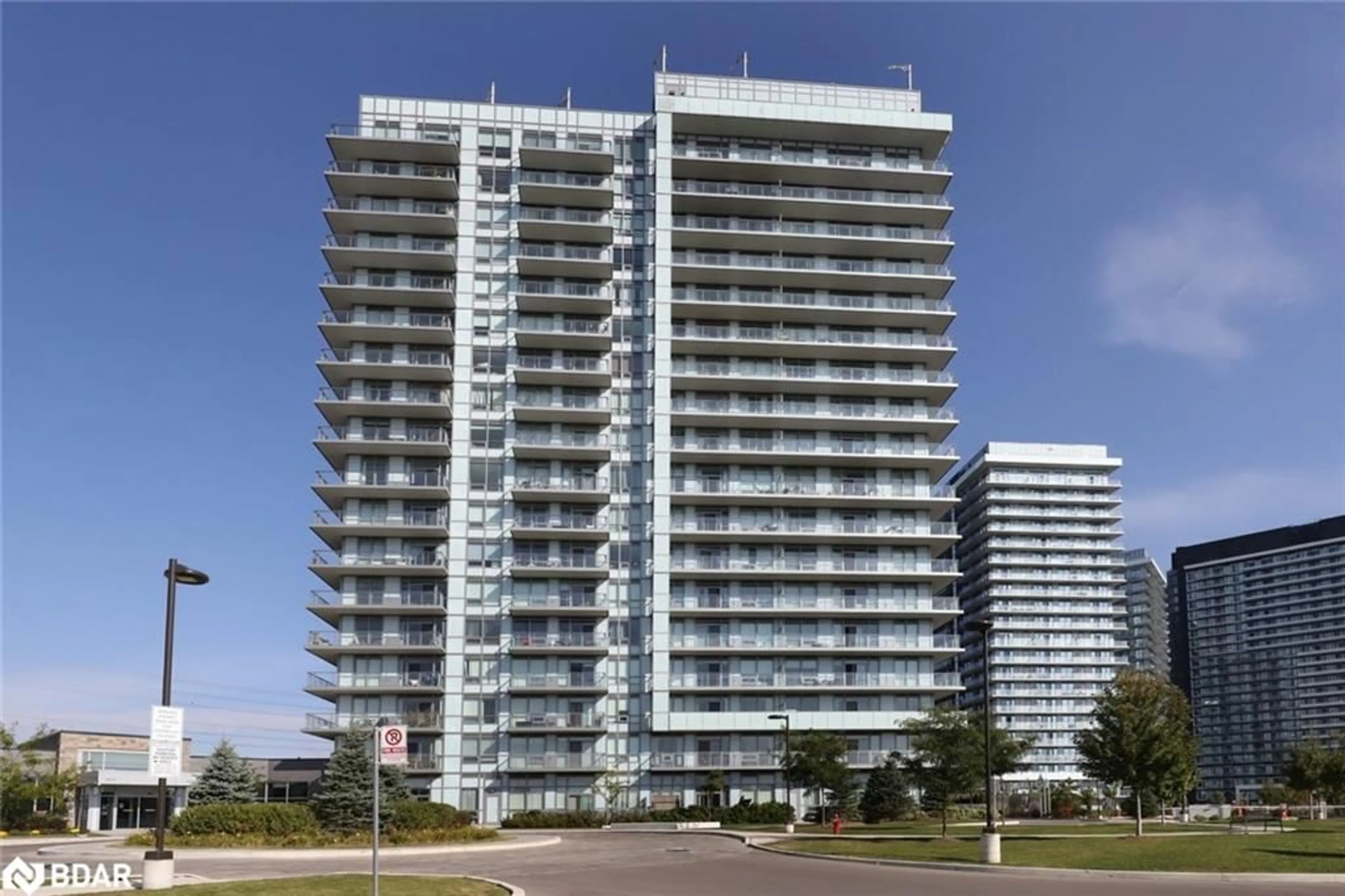 Blurry image for 4699 Glen Erin Drive Dr #109, Mississauga Ontario L5M 2E5