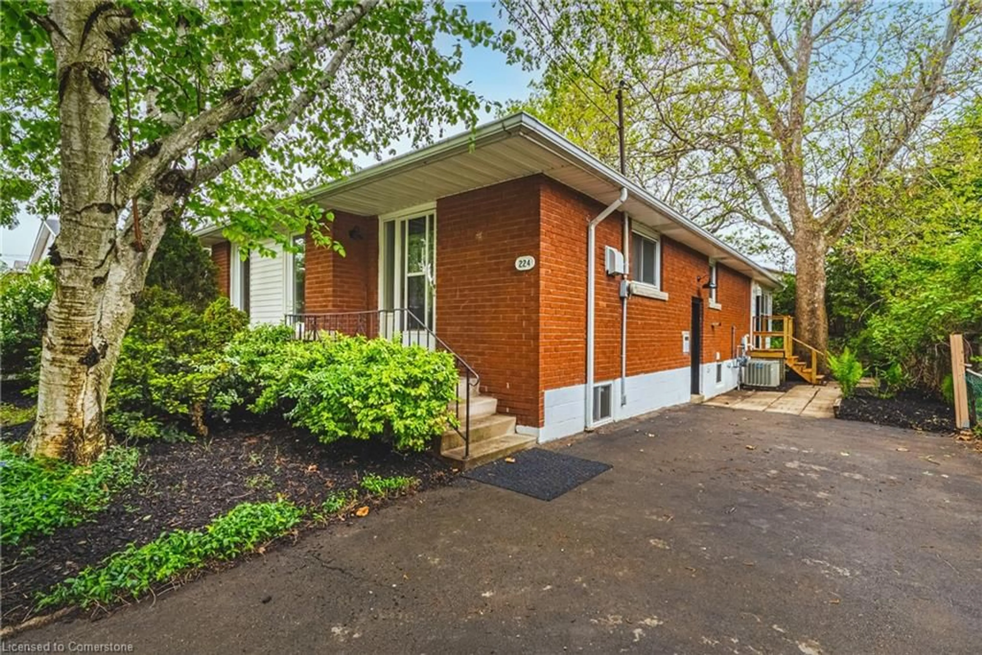 Home with brick exterior material, street for 224 West 16th St, Hamilton Ontario L9C 4C6