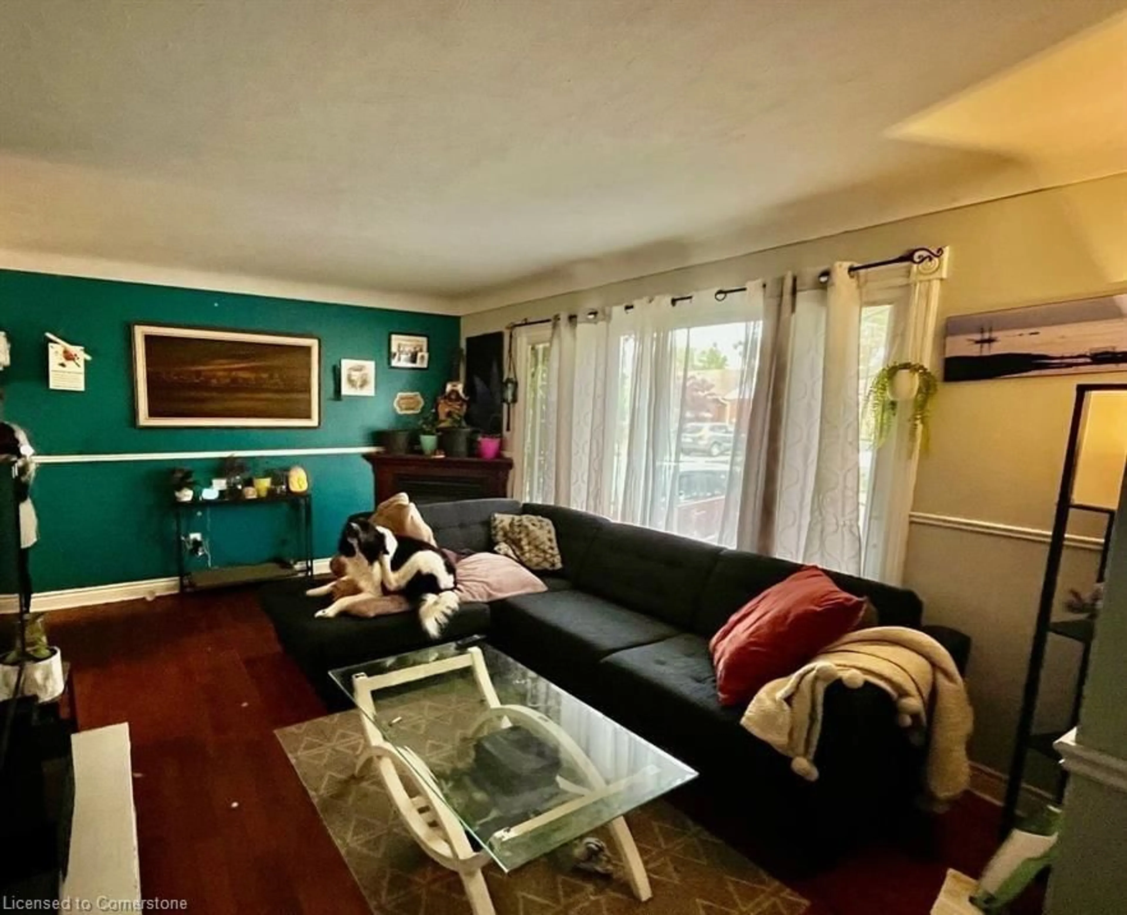 Living room with furniture, unknown for 32 Buchanan Rd, St. Catharines Ontario L2M 4R6