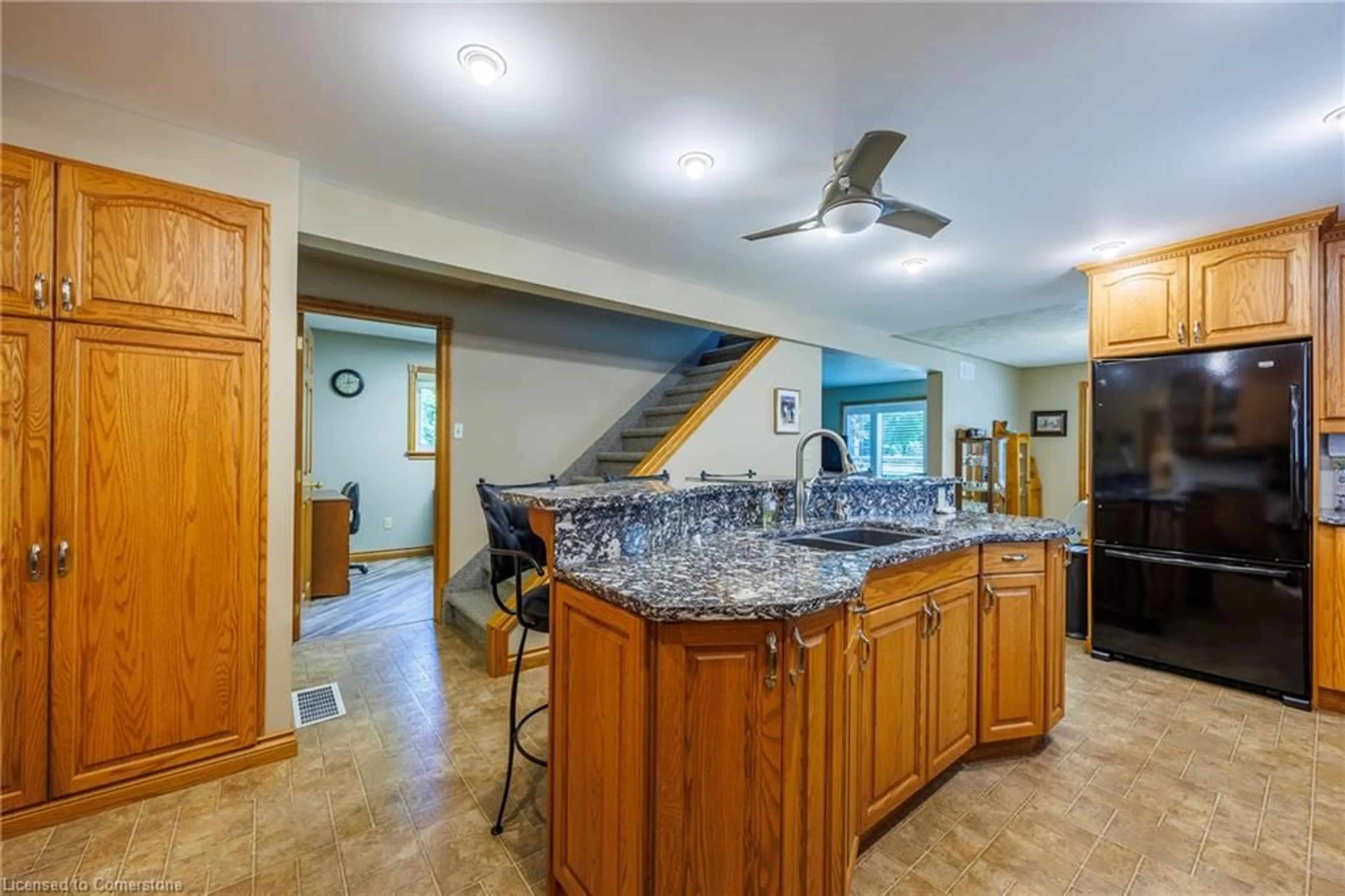 Open concept kitchen, ceramic/tile floor for 362 William St, Delhi Ontario N4B 2X3