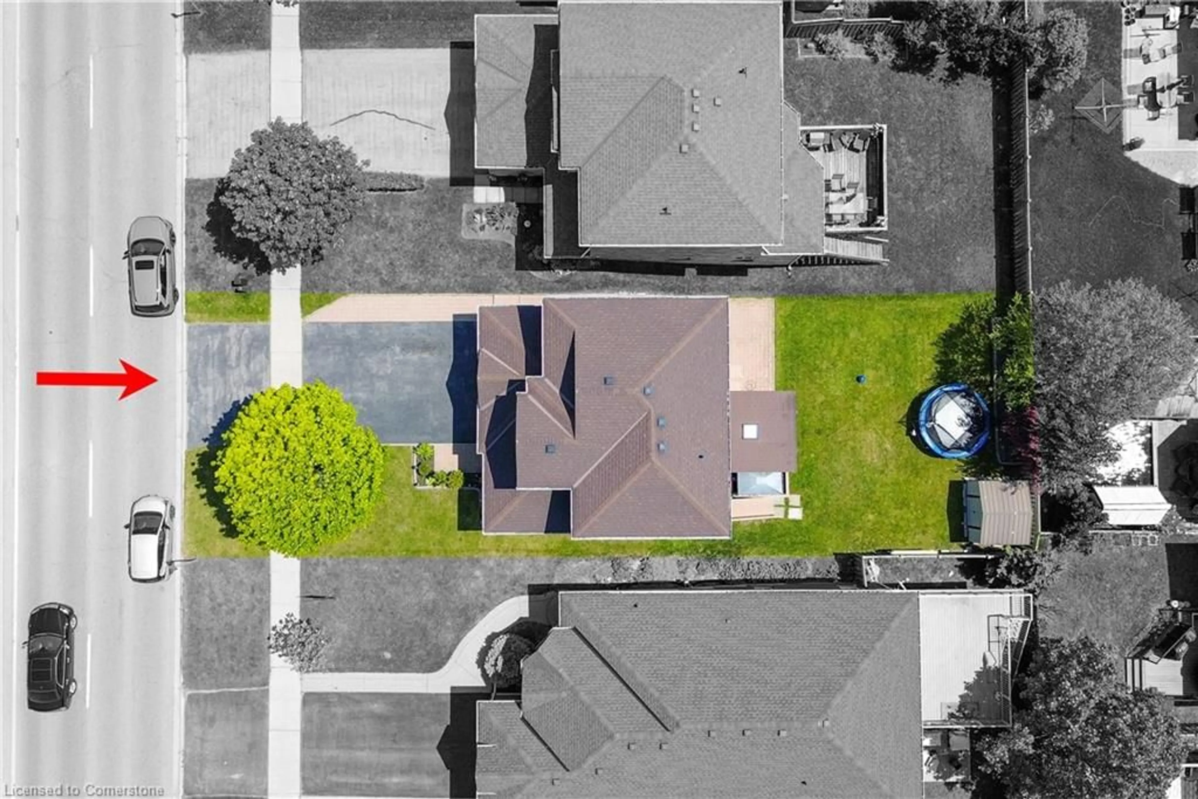 A pic from outside/outdoor area/front of a property/back of a property/a pic from drone, street for 274 Watson Parkway N Pky, Guelph Ontario N1E 7J5