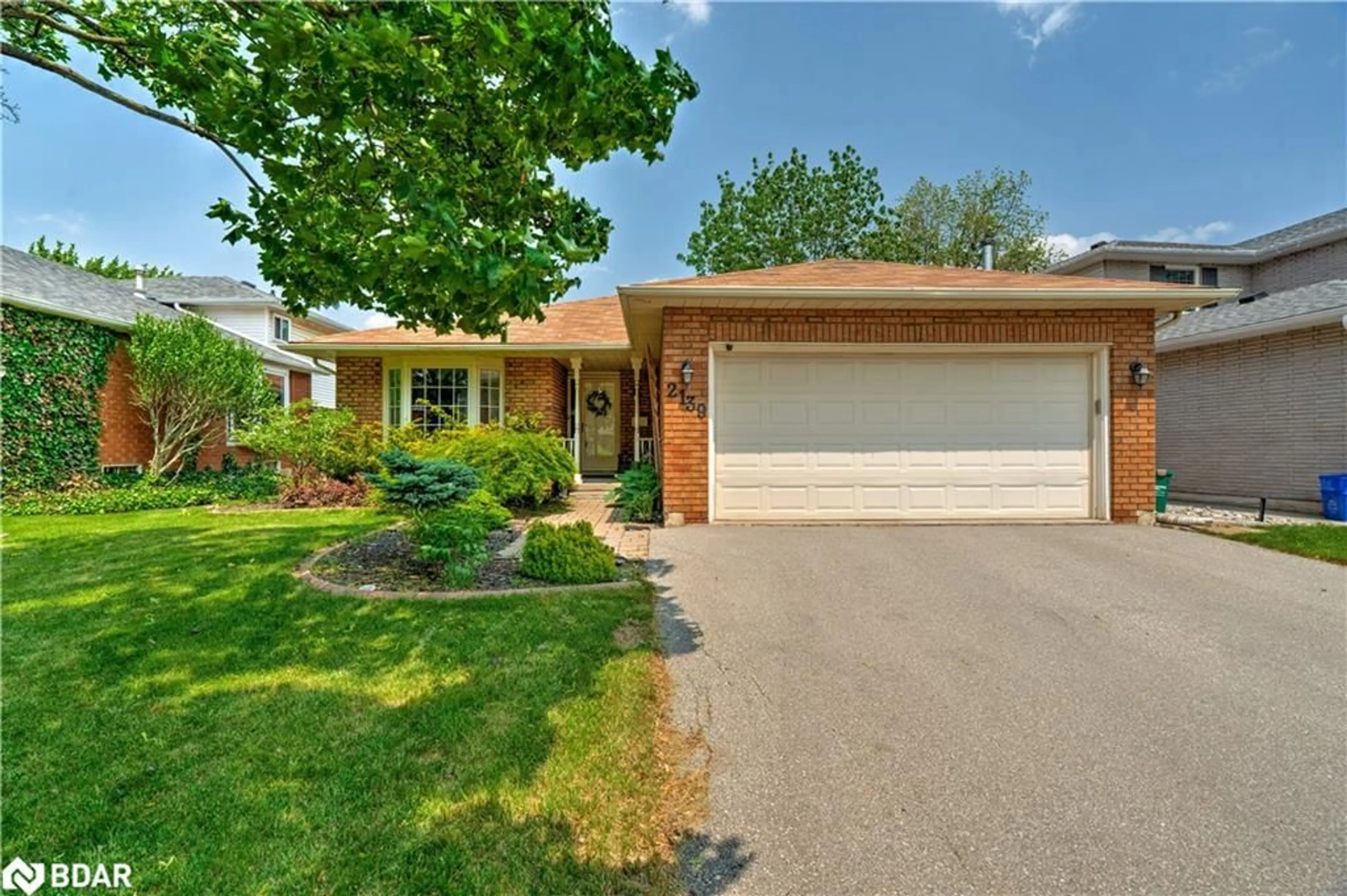 Home with brick exterior material, street for 2139 Marc Lane, Burlington Ontario L7M 3P7