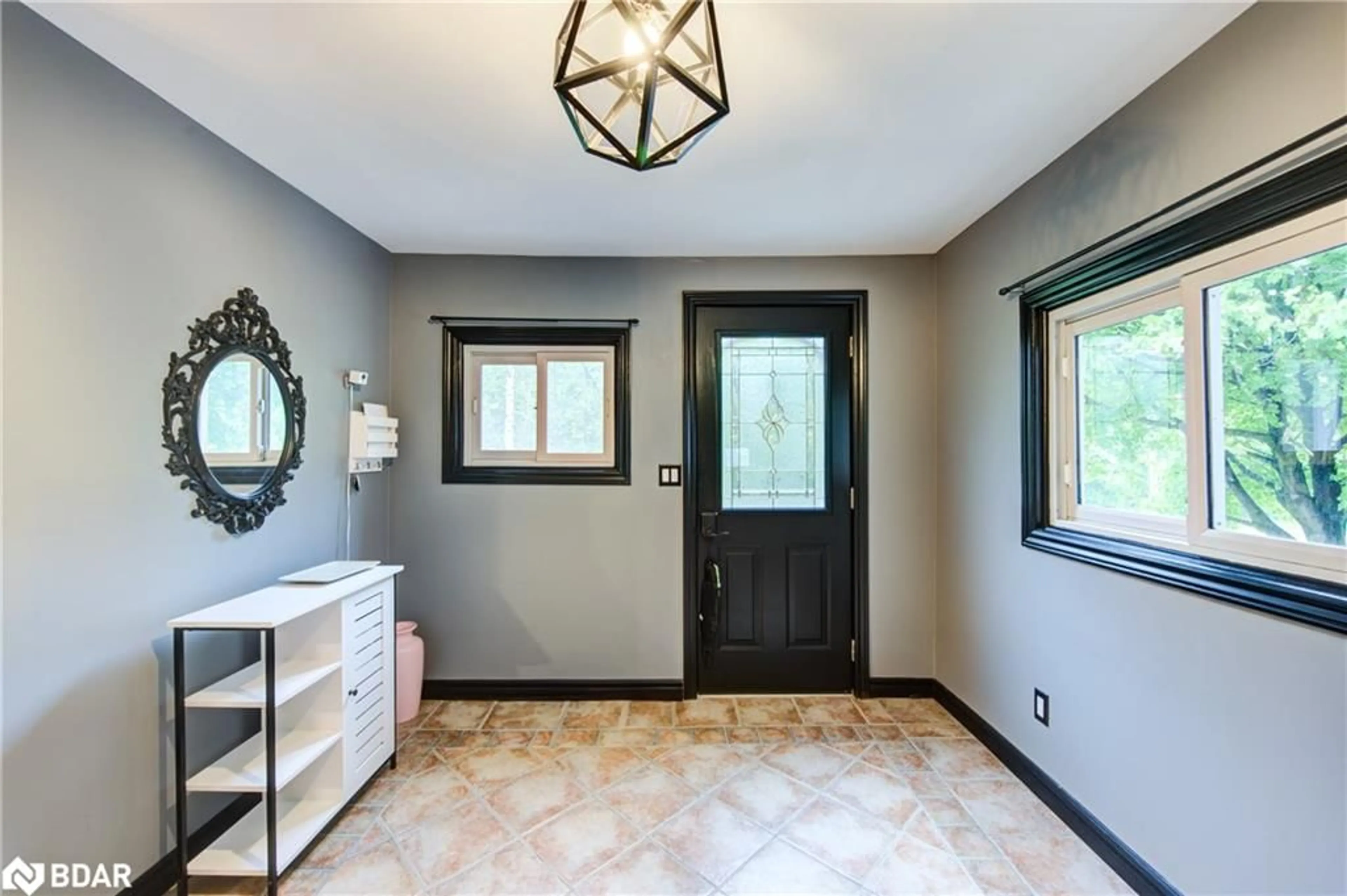 Indoor entryway for 403137 Robinson Rd, Ingersoll Ontario N5C 3J7