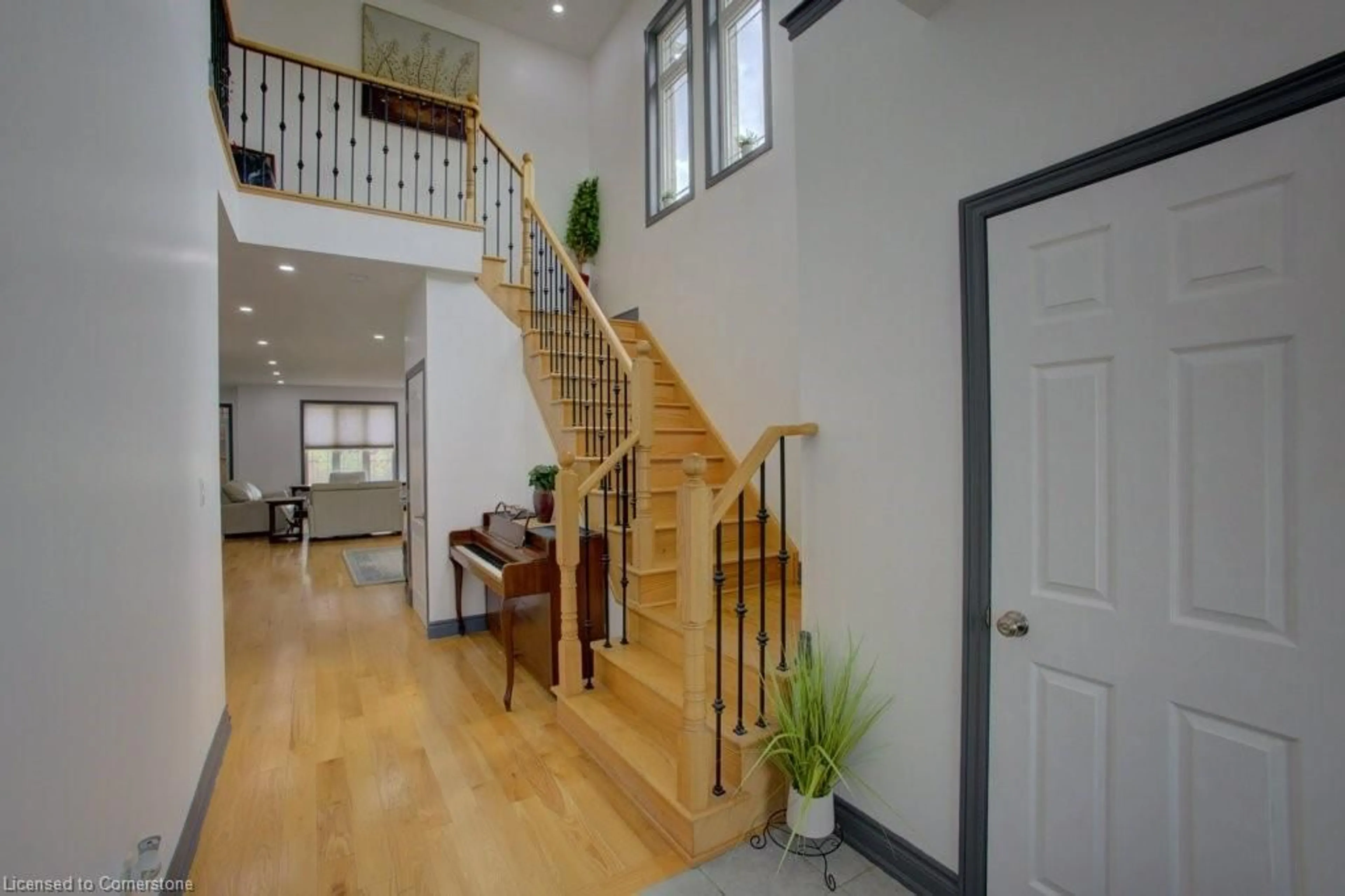 Indoor entryway for 53 Mcgovern St, Tottenham Ontario L0G 1W0