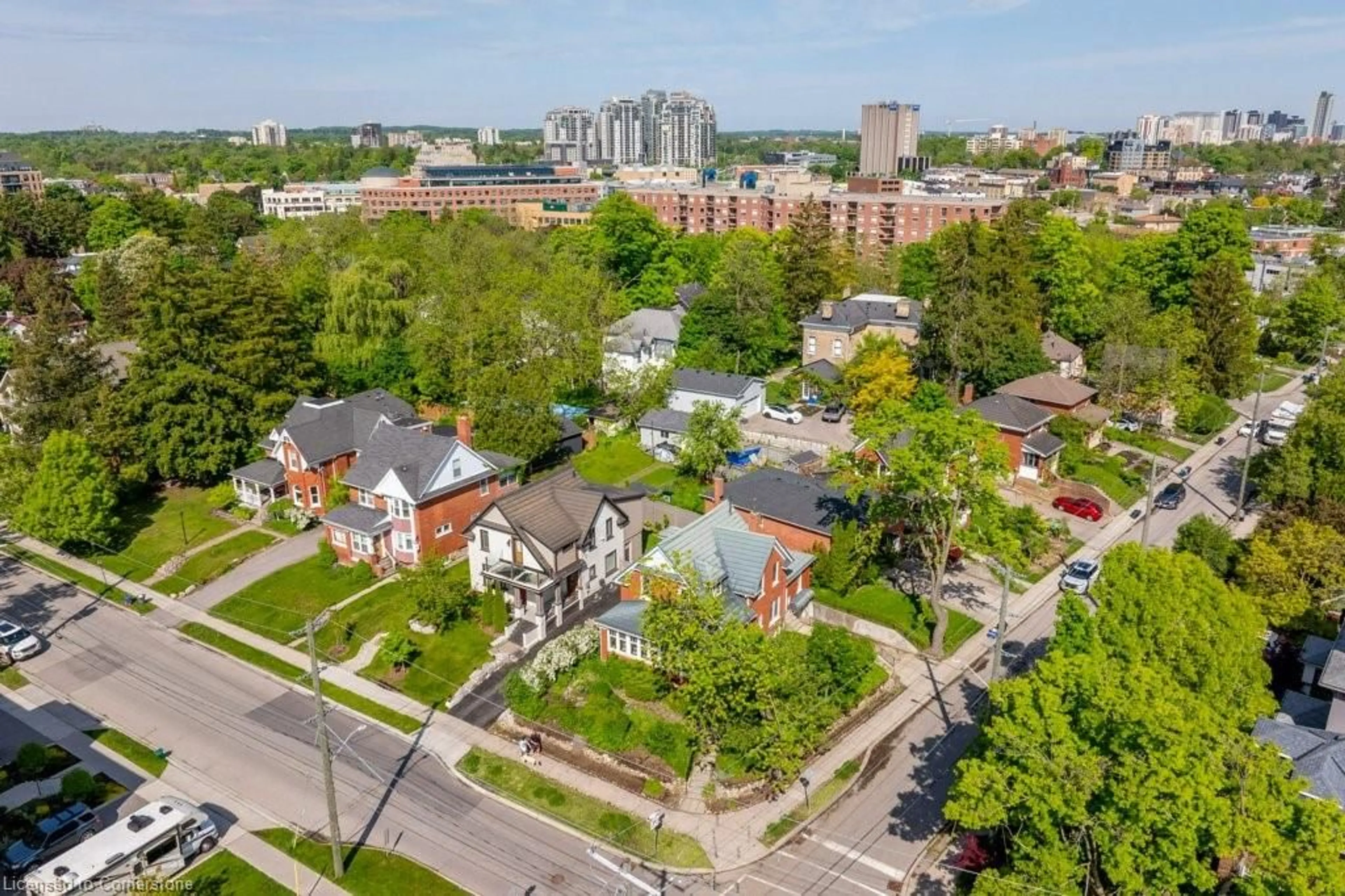 A pic from outside/outdoor area/front of a property/back of a property/a pic from drone, city buildings view from balcony for 78 Allen St, Waterloo Ontario N2J 1J2