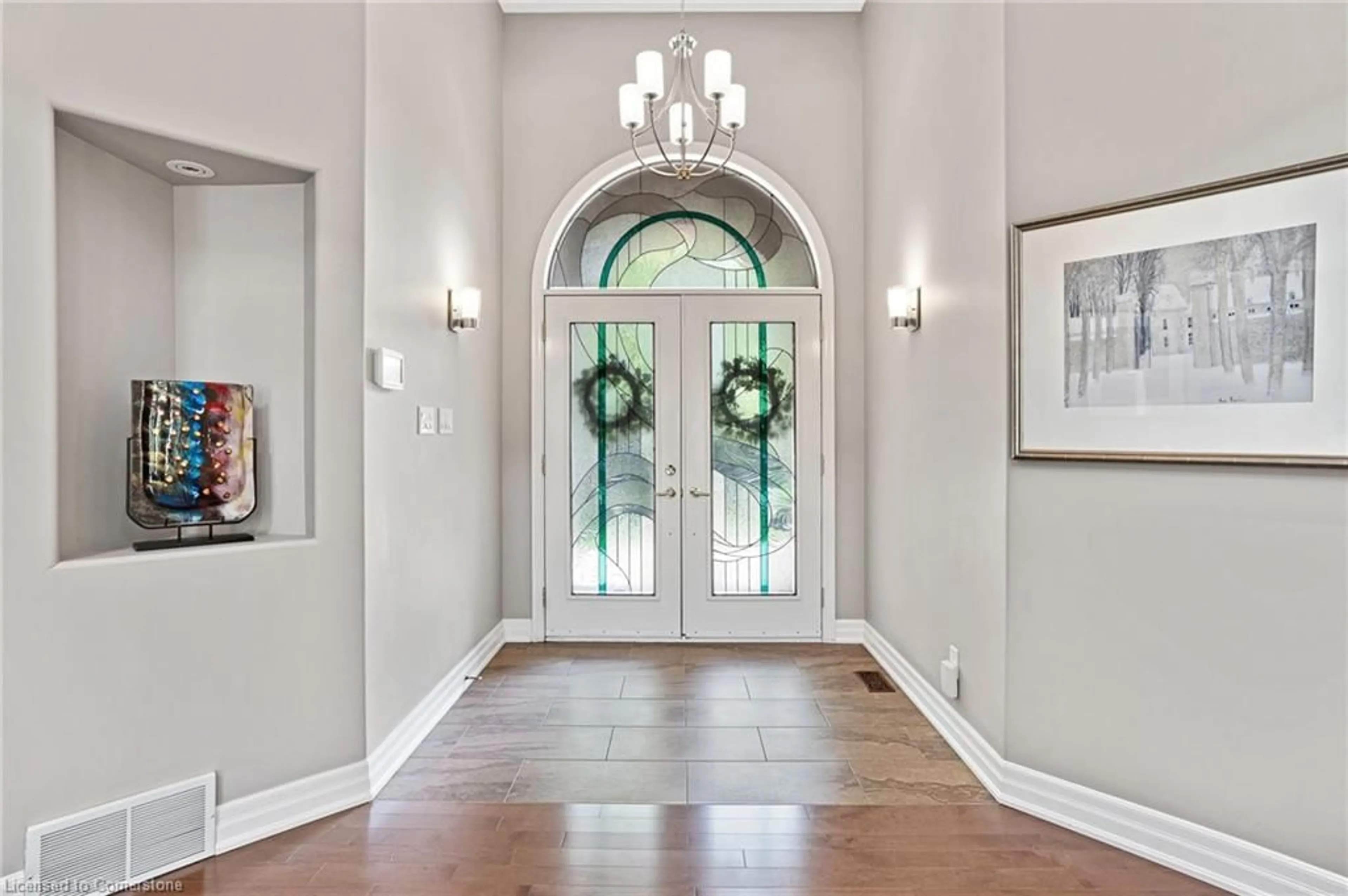 Indoor entryway for 500 Fox Cove Pl, Waterloo Ontario N2K 4A7