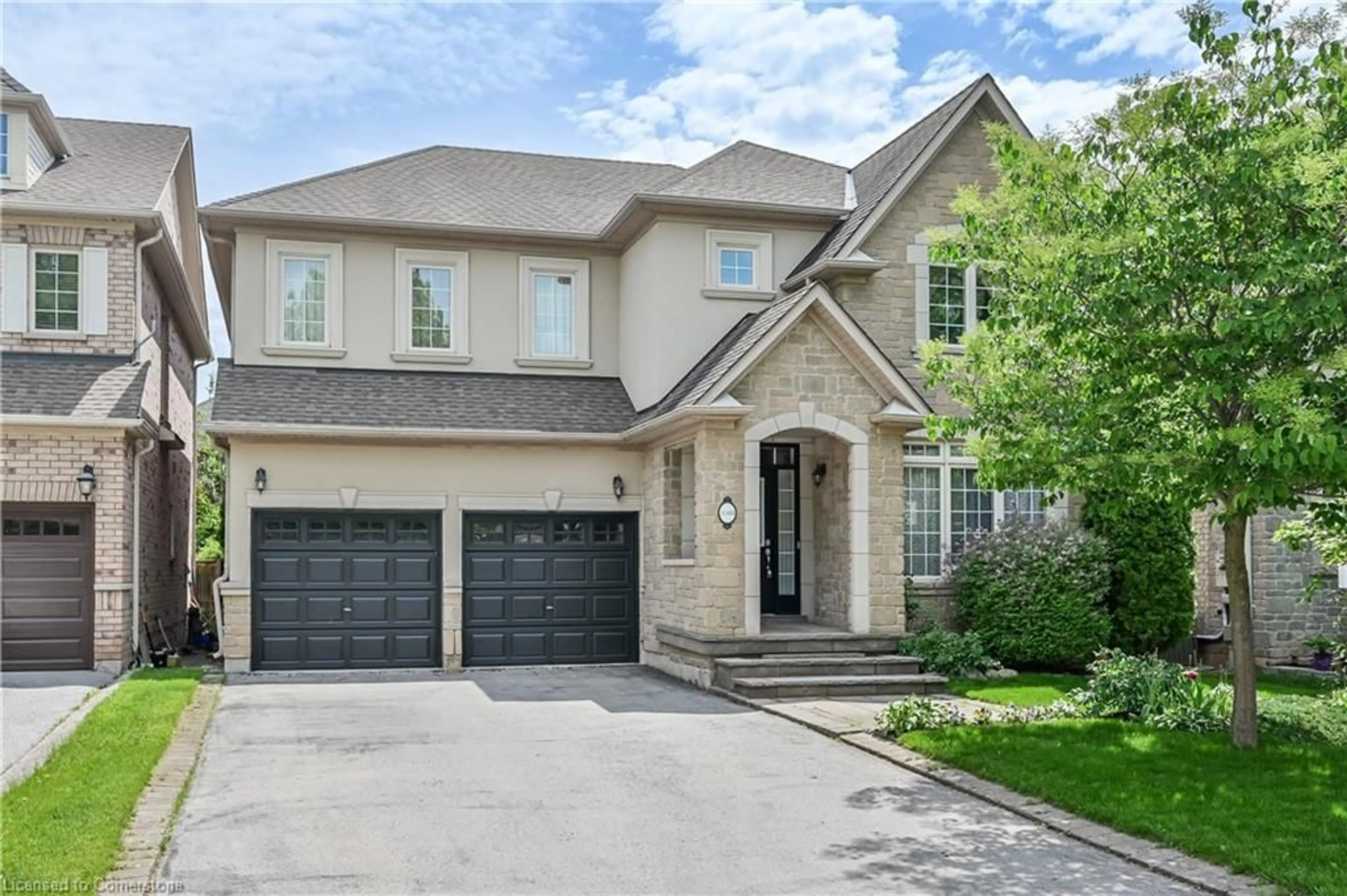 Home with brick exterior material, street for 3348 Raspberry Bush Trail, Oakville Ontario L6L 6V2