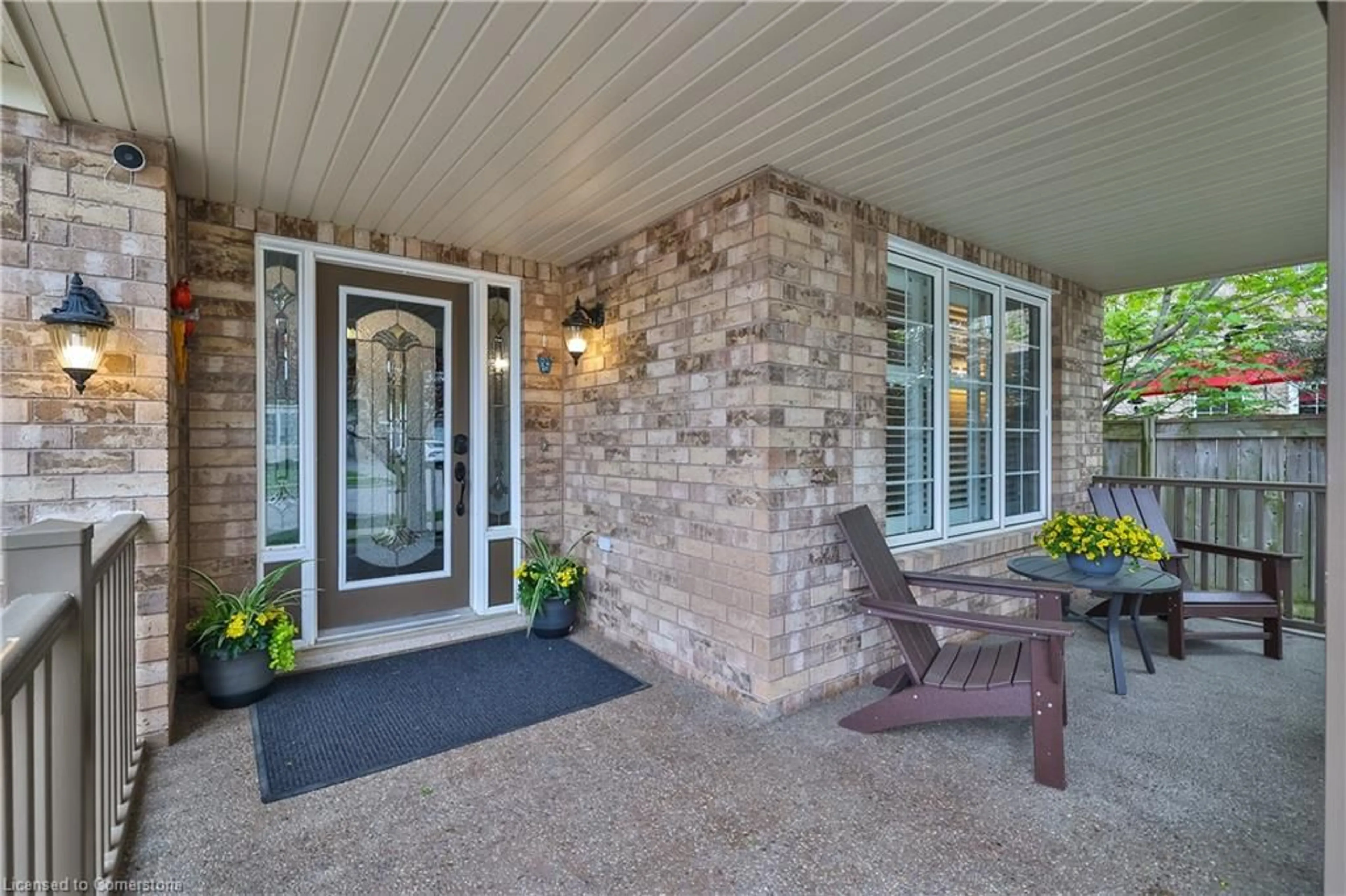 Indoor entryway for 4072 Gunby Cres, Burlington Ontario L7M 0A8