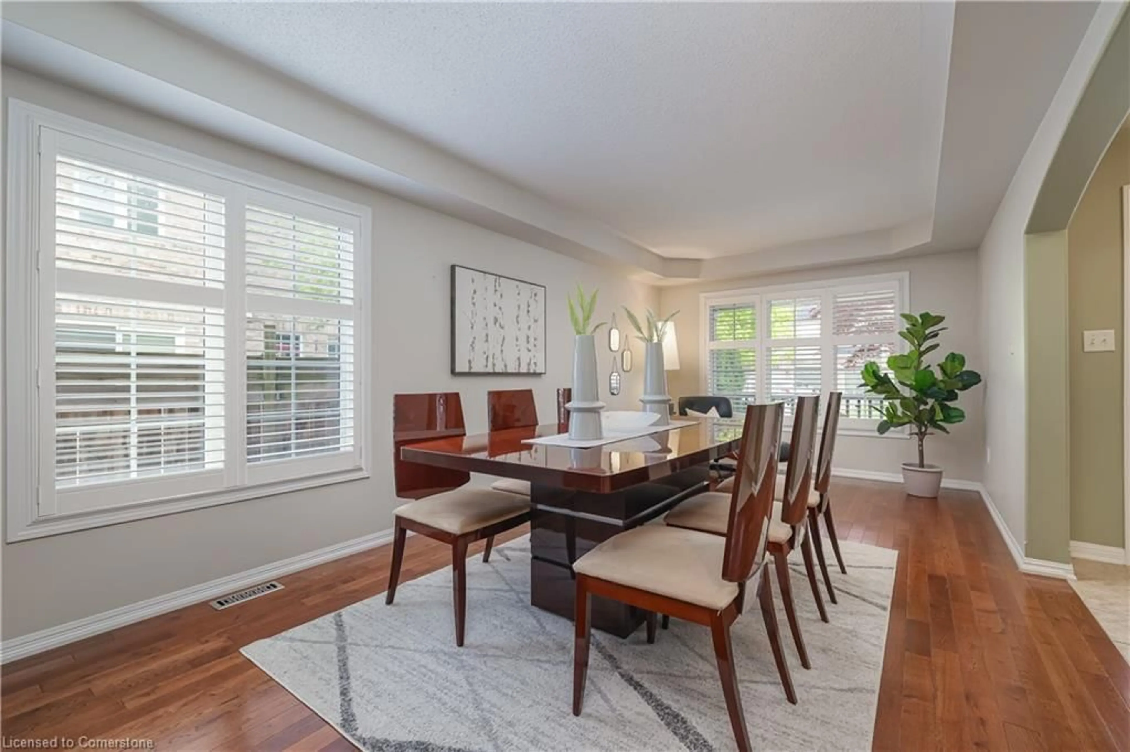 Dining room, unknown for 4072 Gunby Cres, Burlington Ontario L7M 0A8