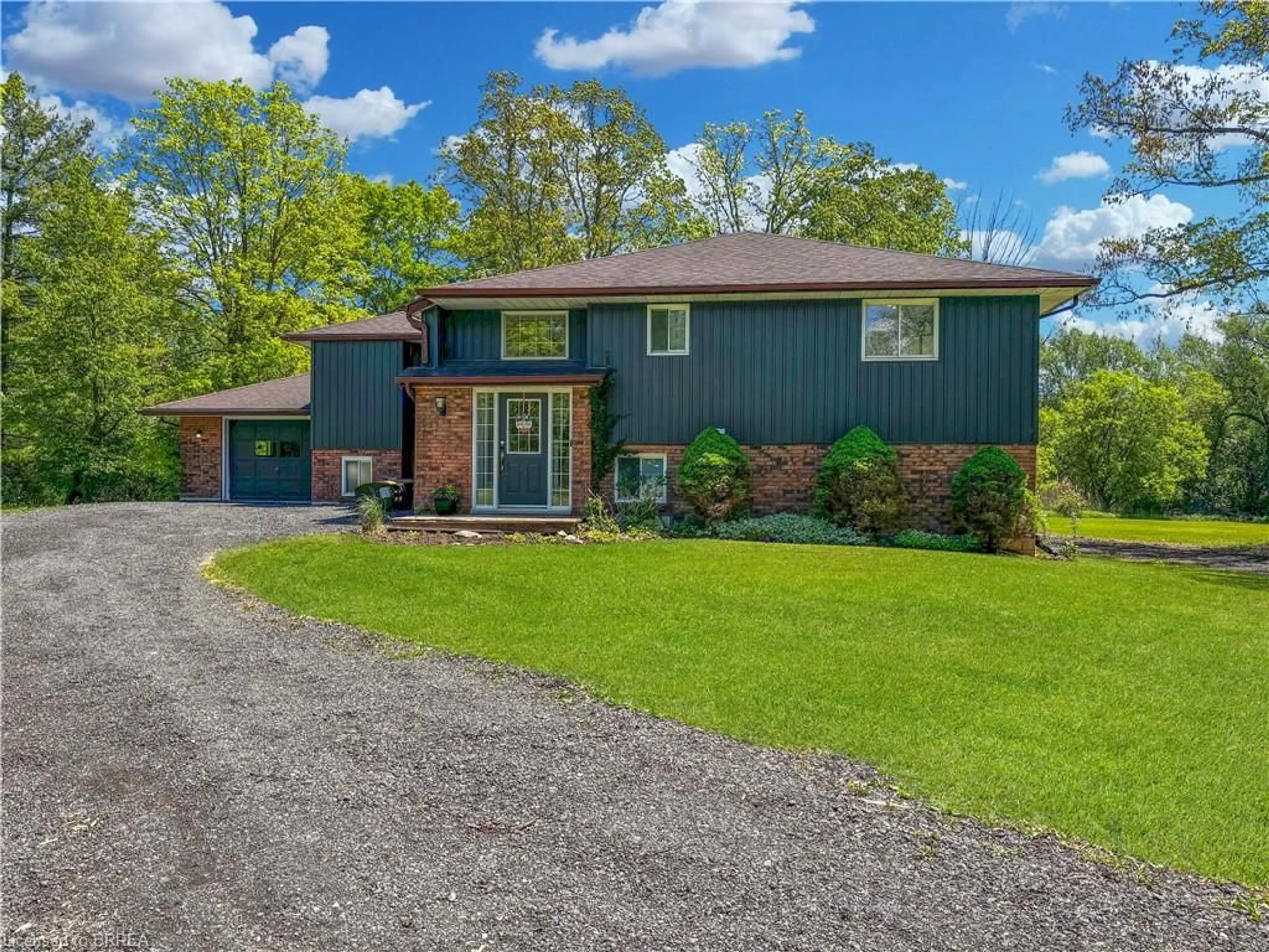 Unknown for 245 Hardy Rd, Brantford Ontario N3T 5L8