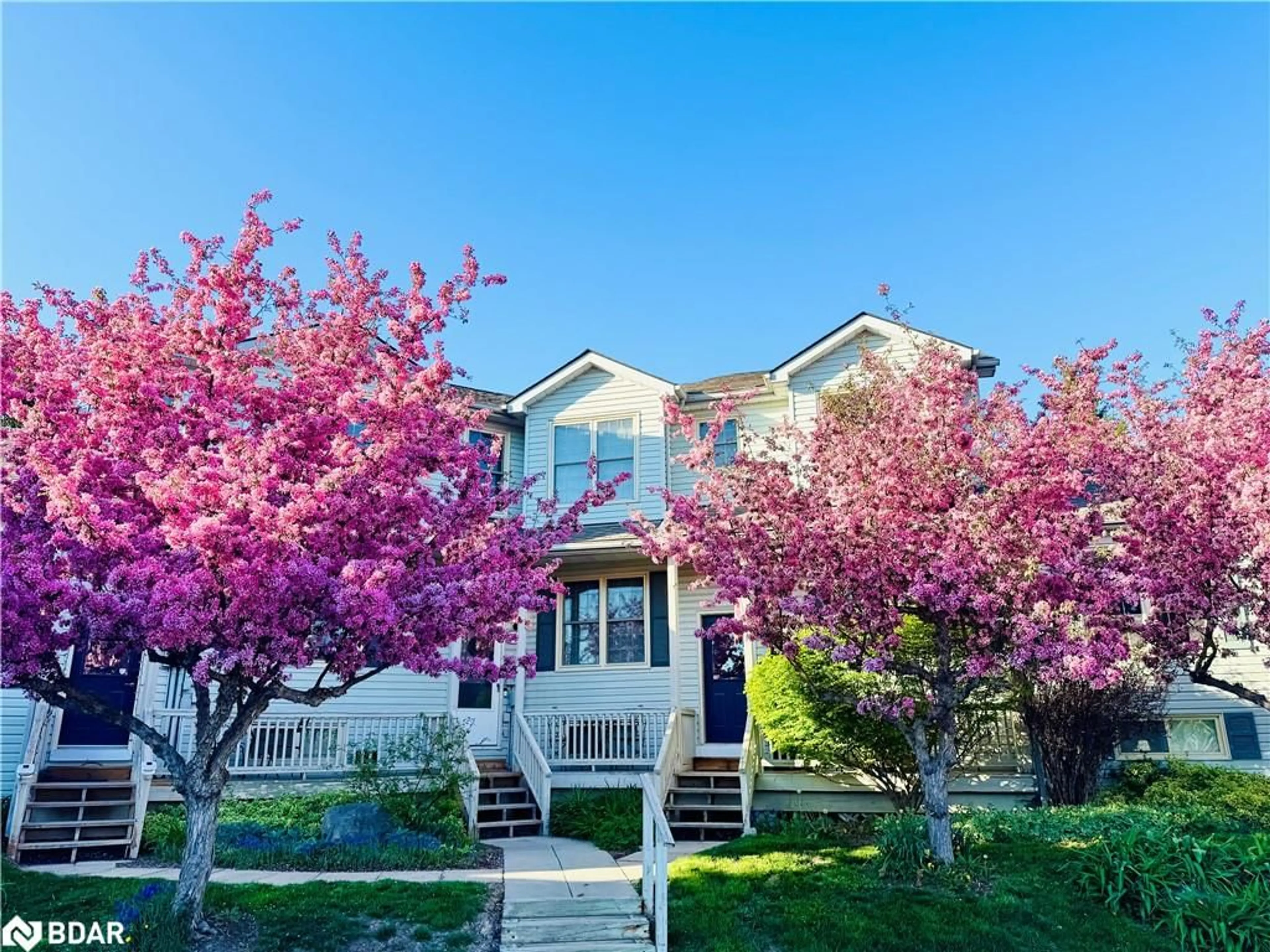 Home with vinyl exterior material, street for 150 Victoria St #126, Thornbury Ontario N4L 2P0